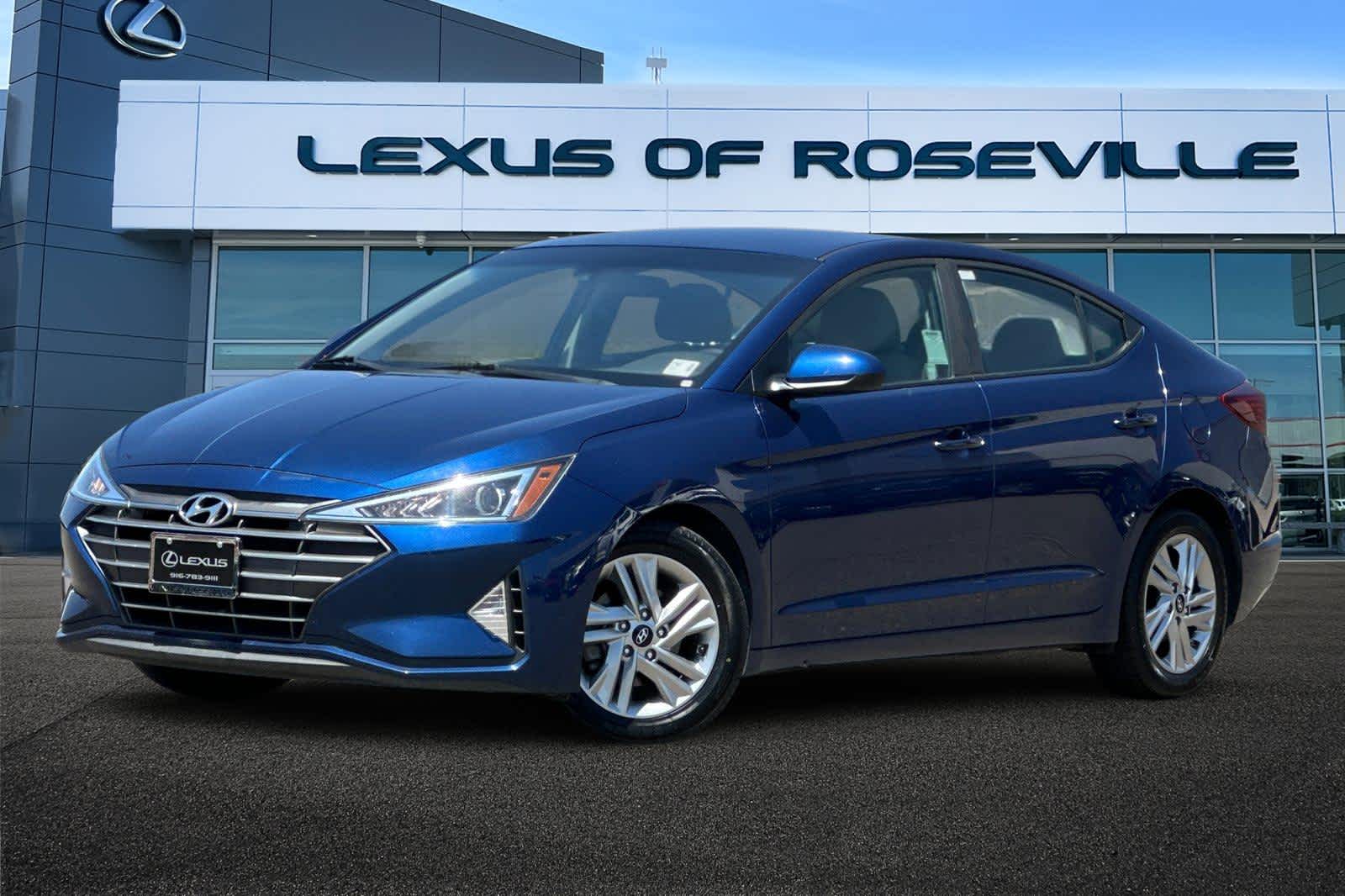 2020 Hyundai Elantra SEL Hero Image