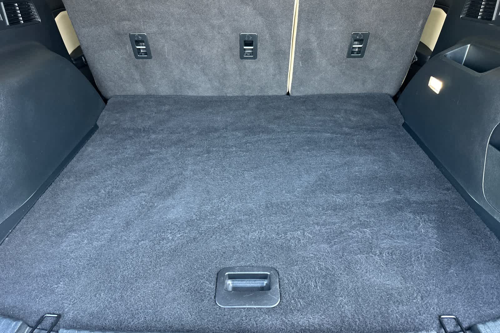 2018 Ford Edge SEL 16