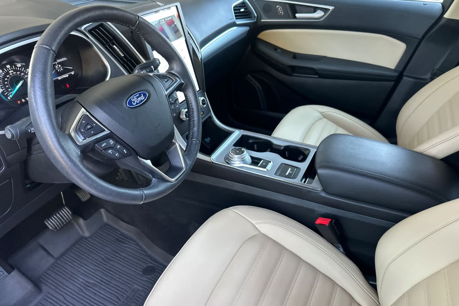 Thumbnail: 2021 Ford Edge - 11