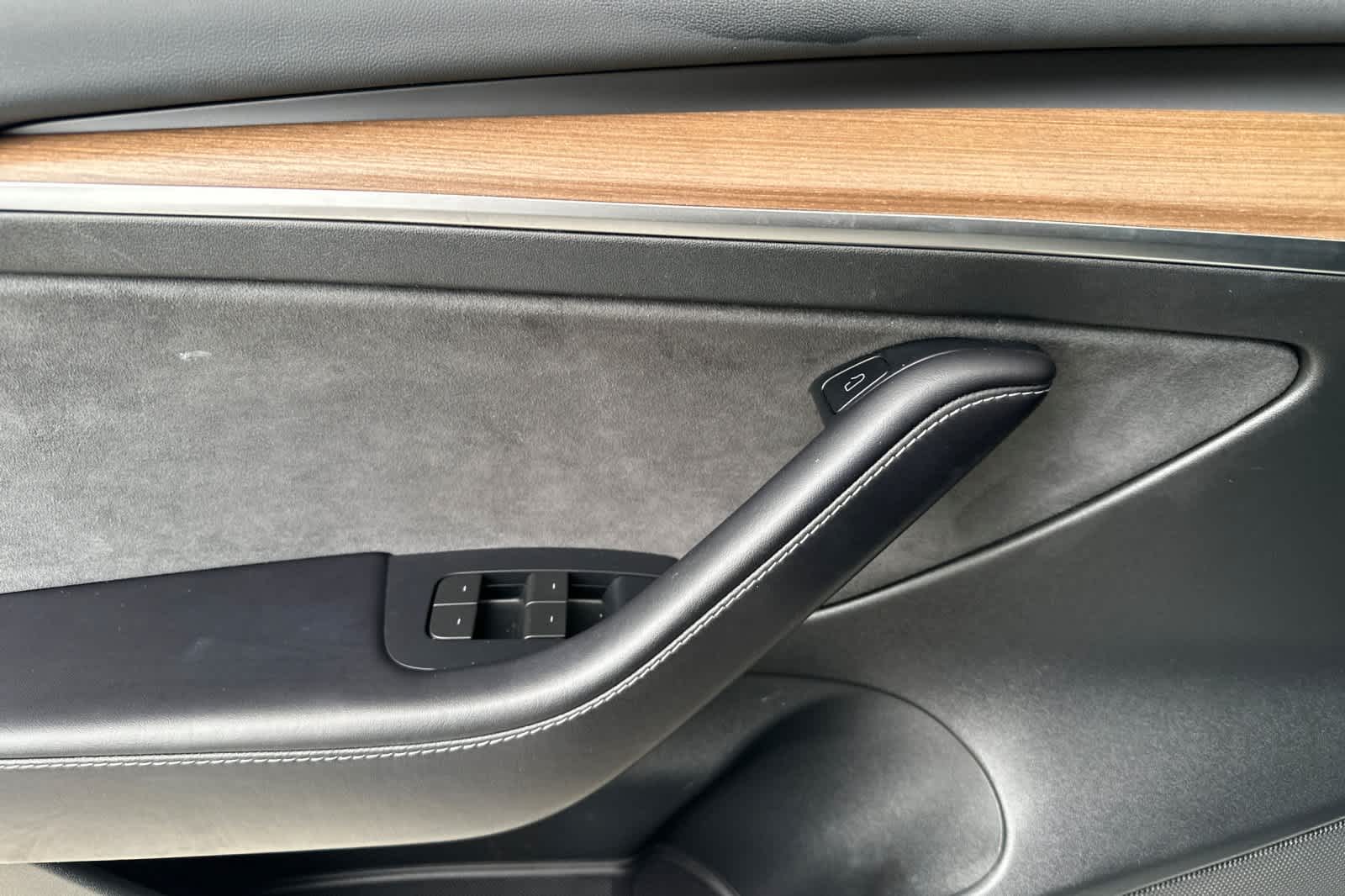 Thumbnail: 2023 Tesla Model 3 - 12