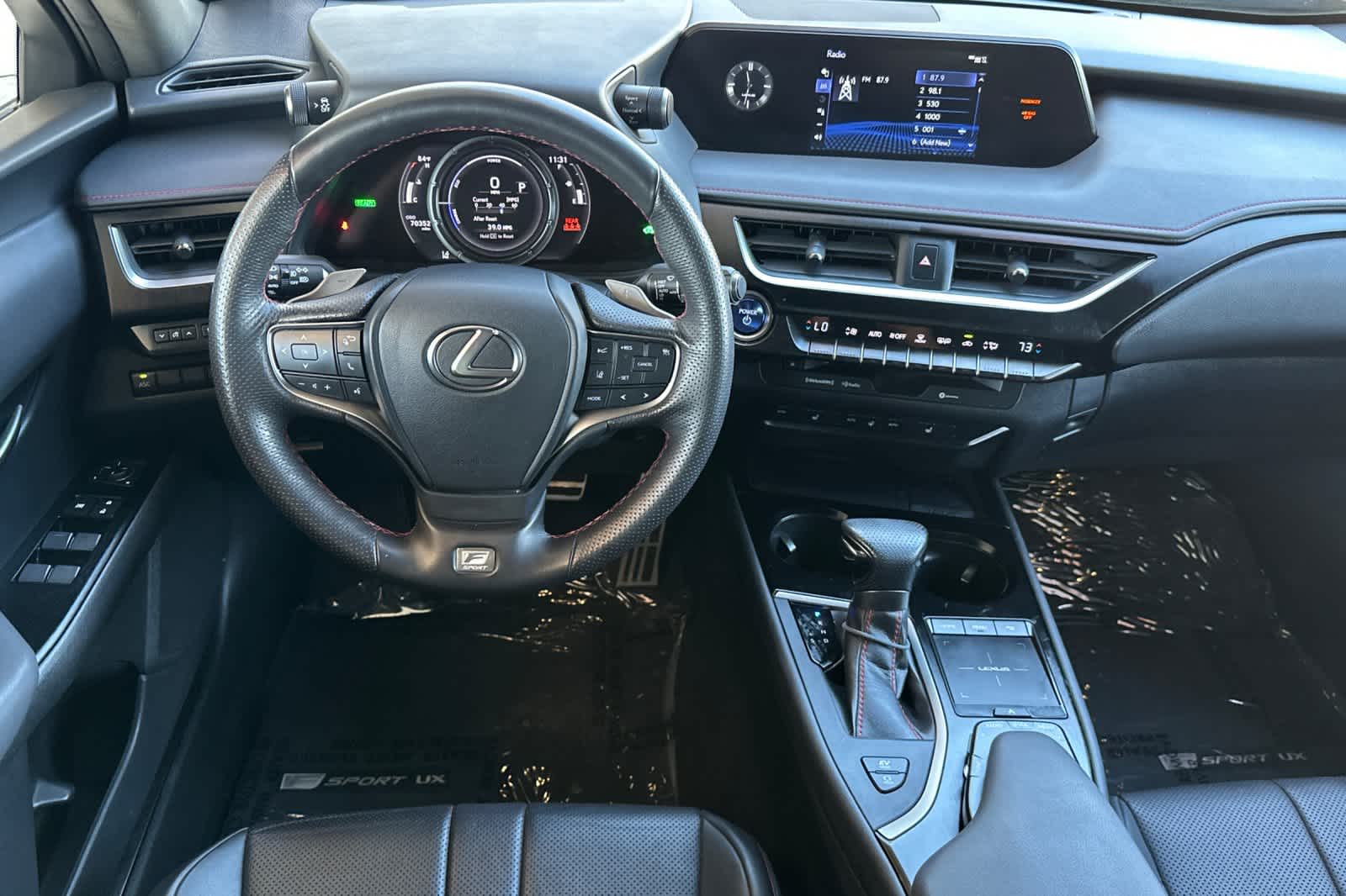 Thumbnail: 2019 Lexus UX - 15