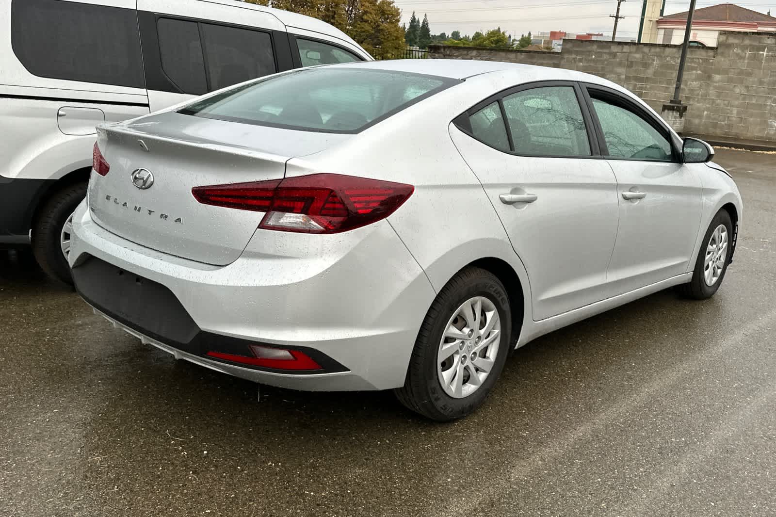 Thumbnail: 2019 Hyundai Elantra - 2
