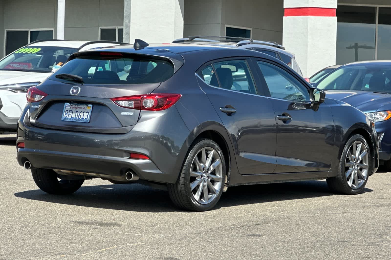 Thumbnail: 2018 Mazda Mazda3 - 2