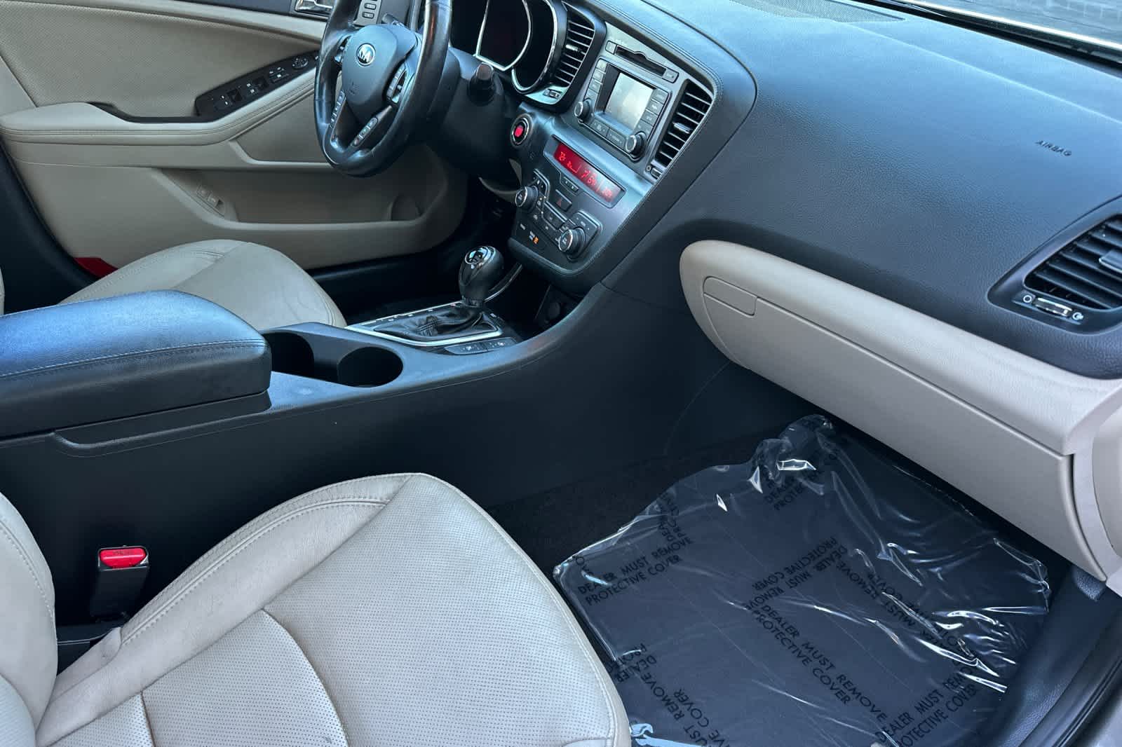 Thumbnail: 2013 Kia Optima - 16