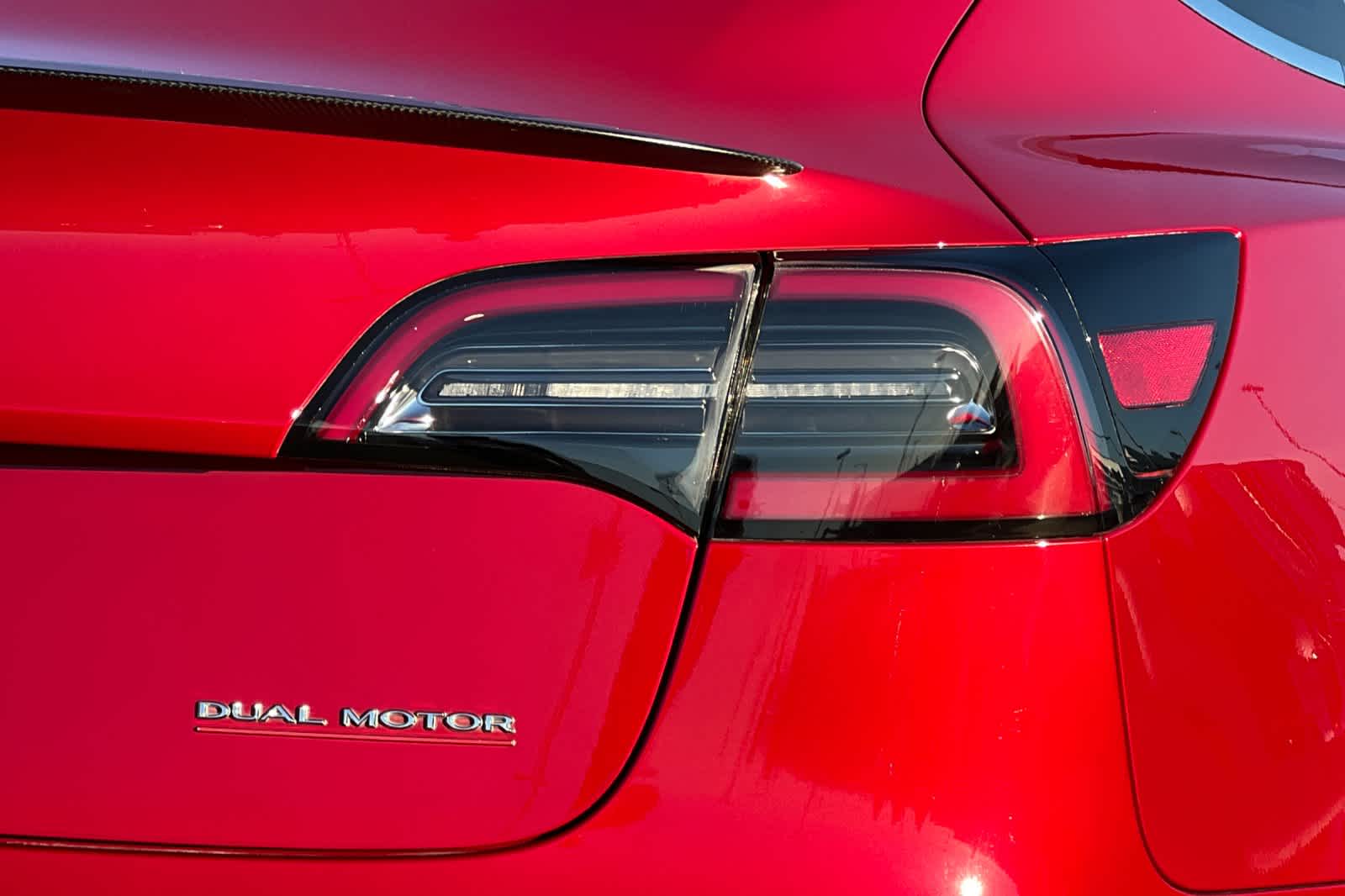 Thumbnail: 2018 Tesla Model 3 - 28