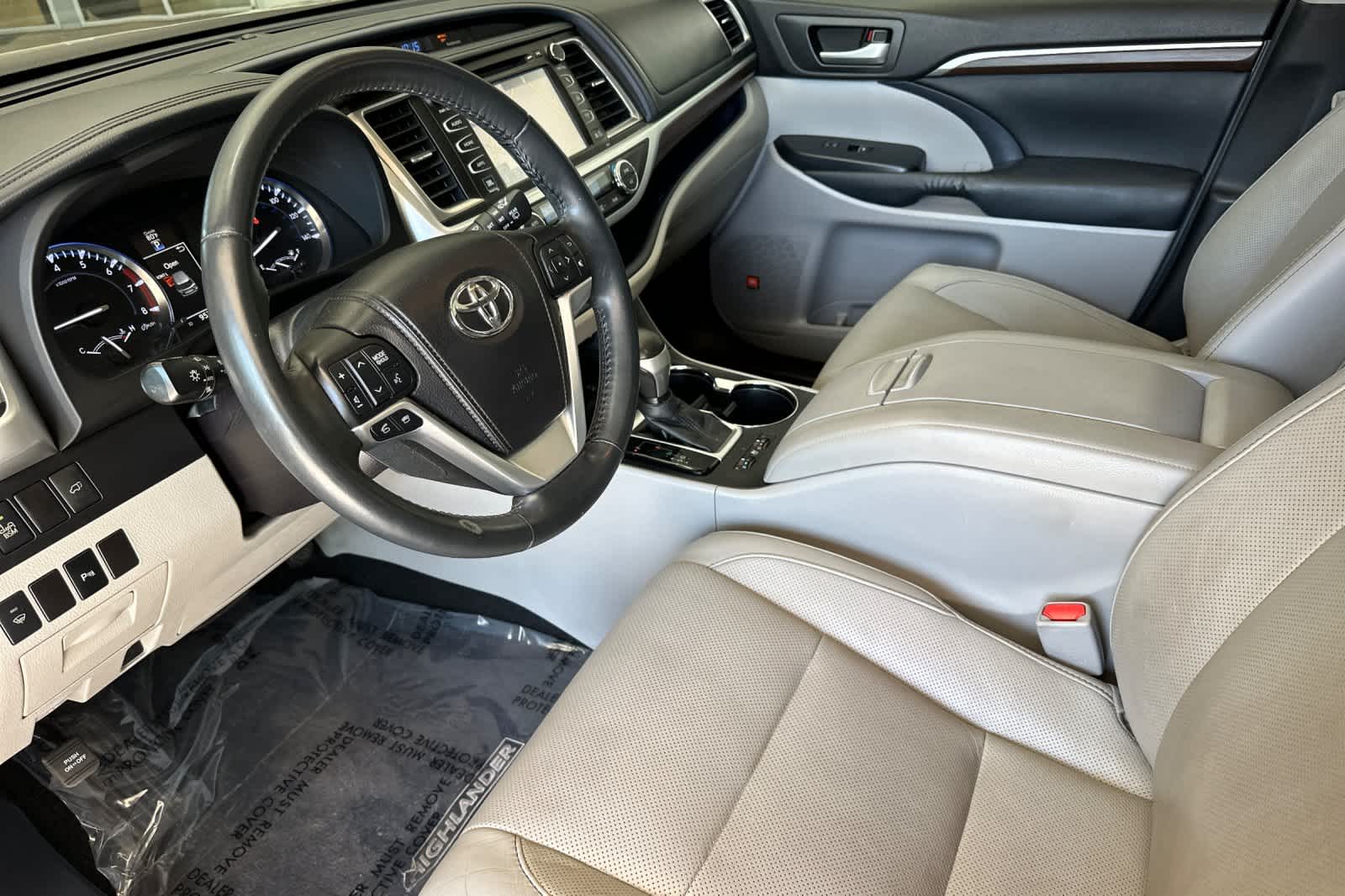 Thumbnail: 2014 Toyota Highlander - 11