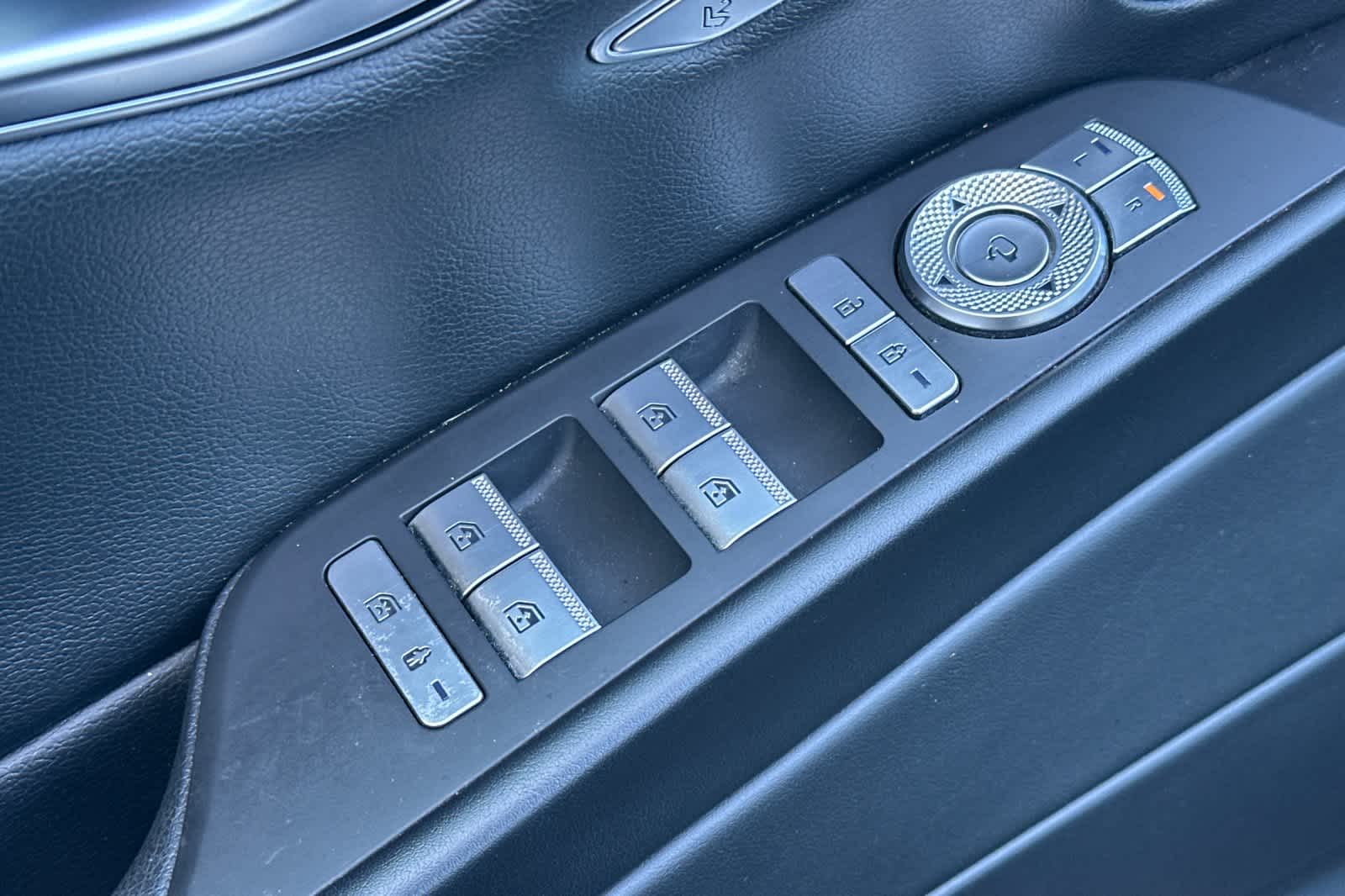 Thumbnail: 2021 Genesis G80 - 13