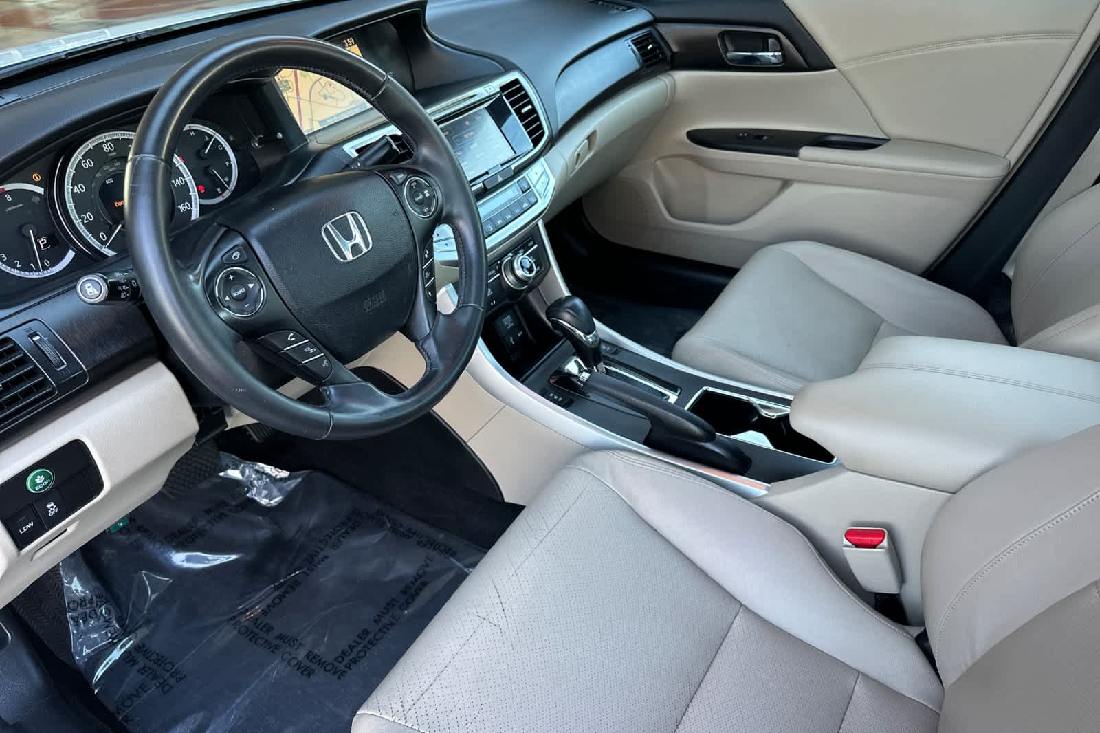 Thumbnail: 2015 Honda Accord - 11