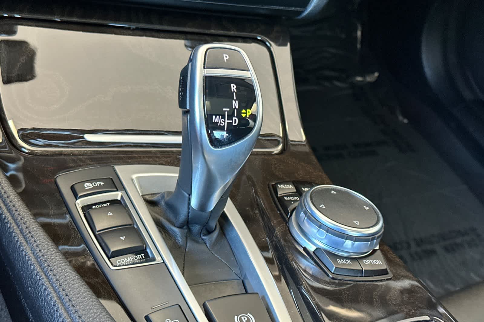Thumbnail: 2016 BMW 5 Series - 23