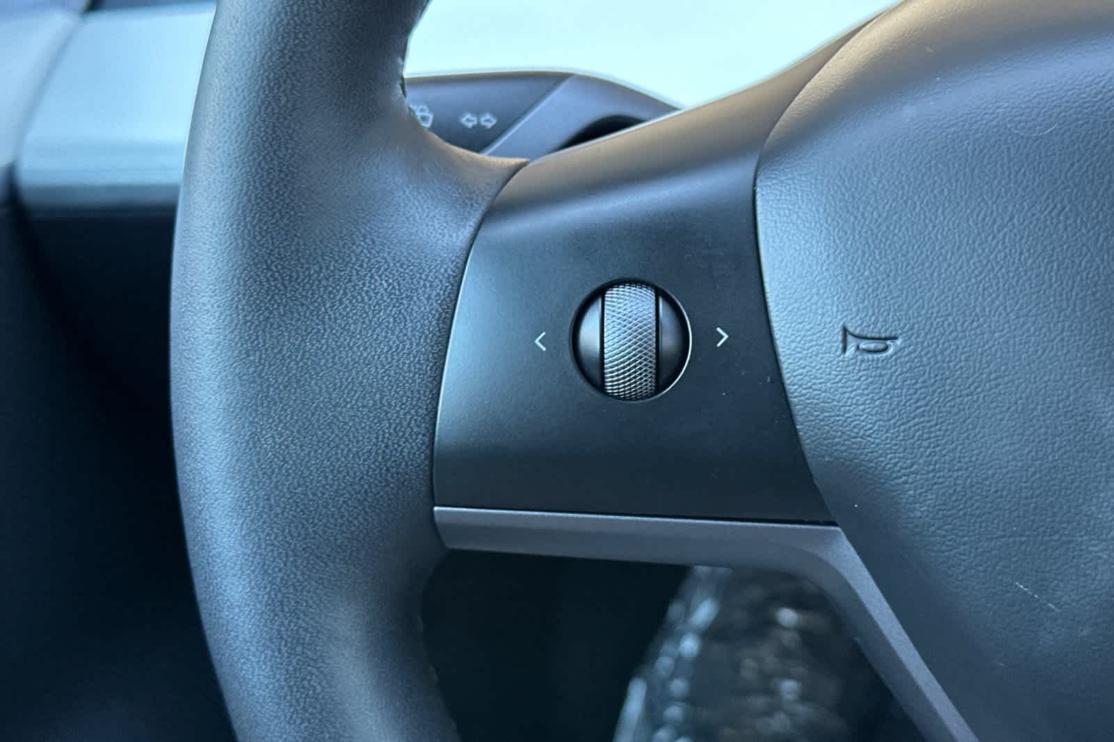 Thumbnail: 2023 Tesla Model 3 - 25