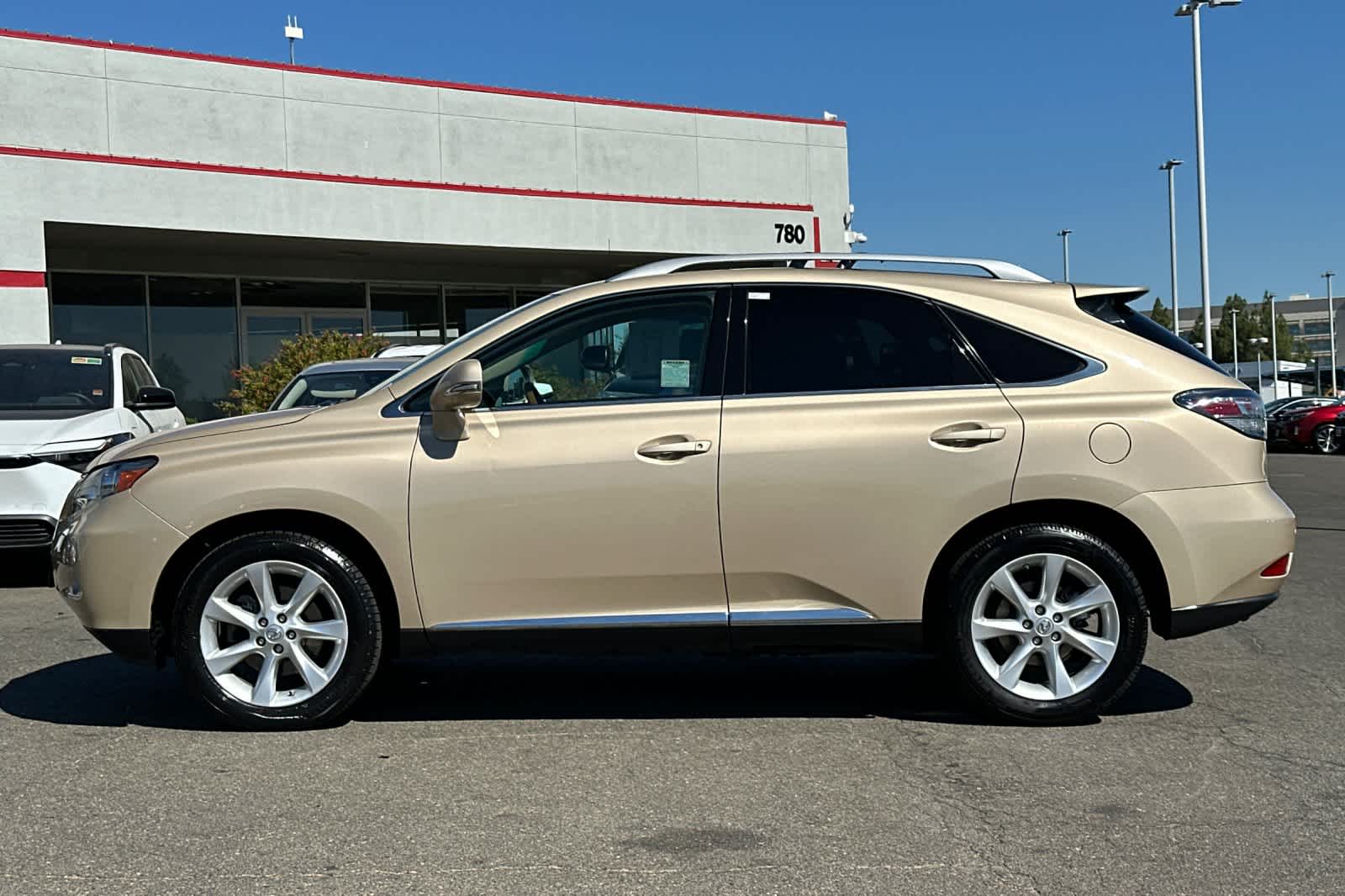 Thumbnail: 2010 Lexus RX - 9