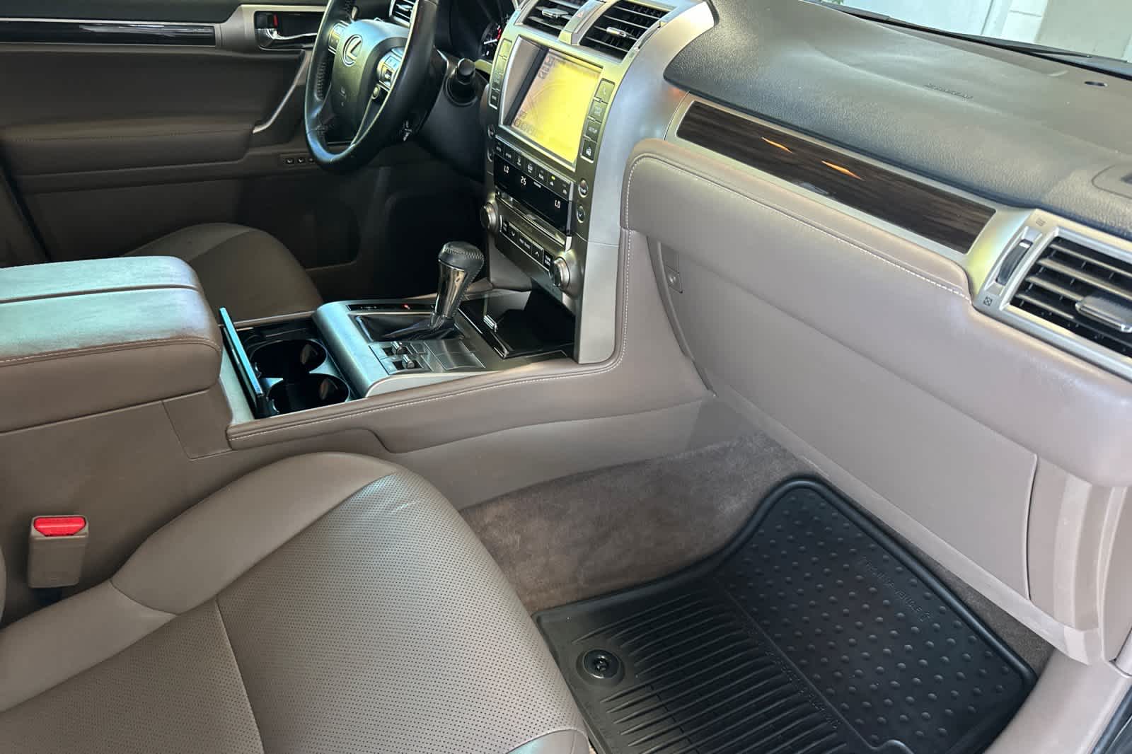 Thumbnail: 2017 Lexus GX - 18
