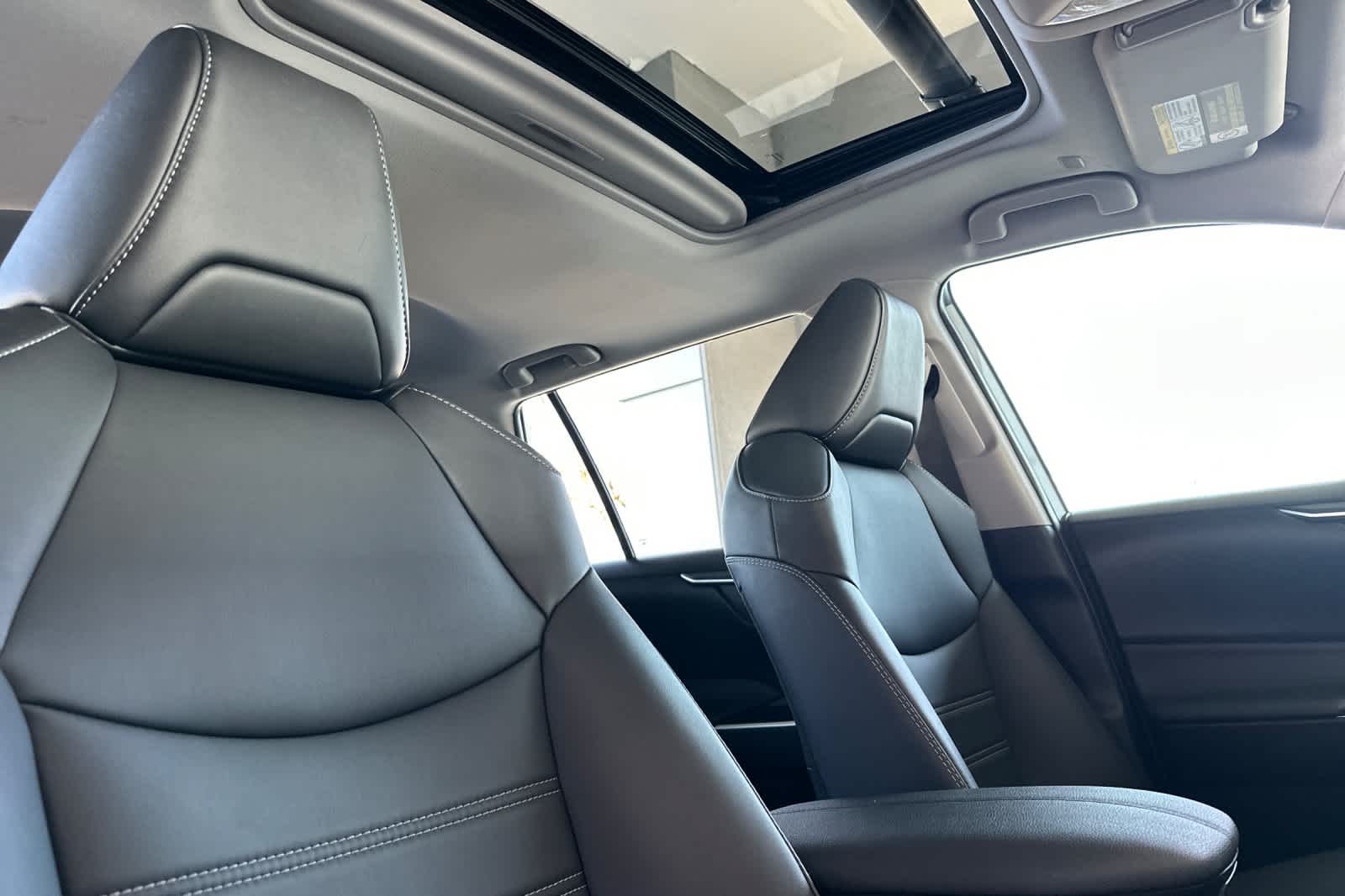 Thumbnail: 2024 Toyota RAV4 - 17