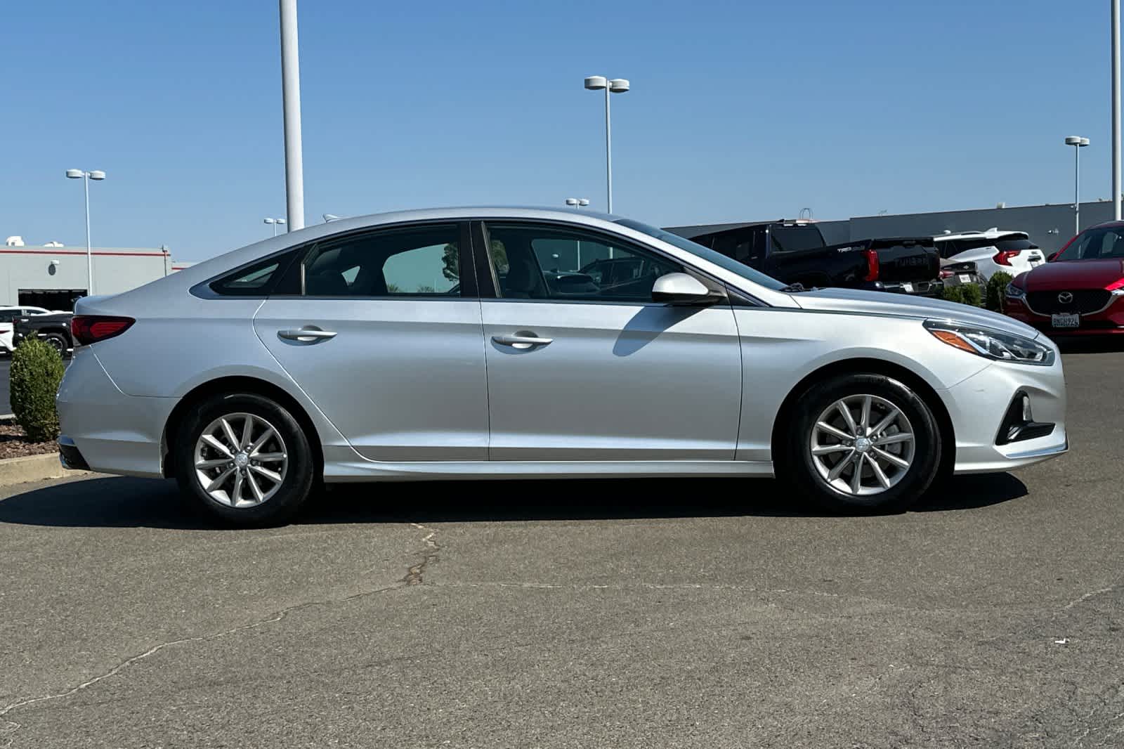 Thumbnail: 2018 Hyundai Sonata - 6