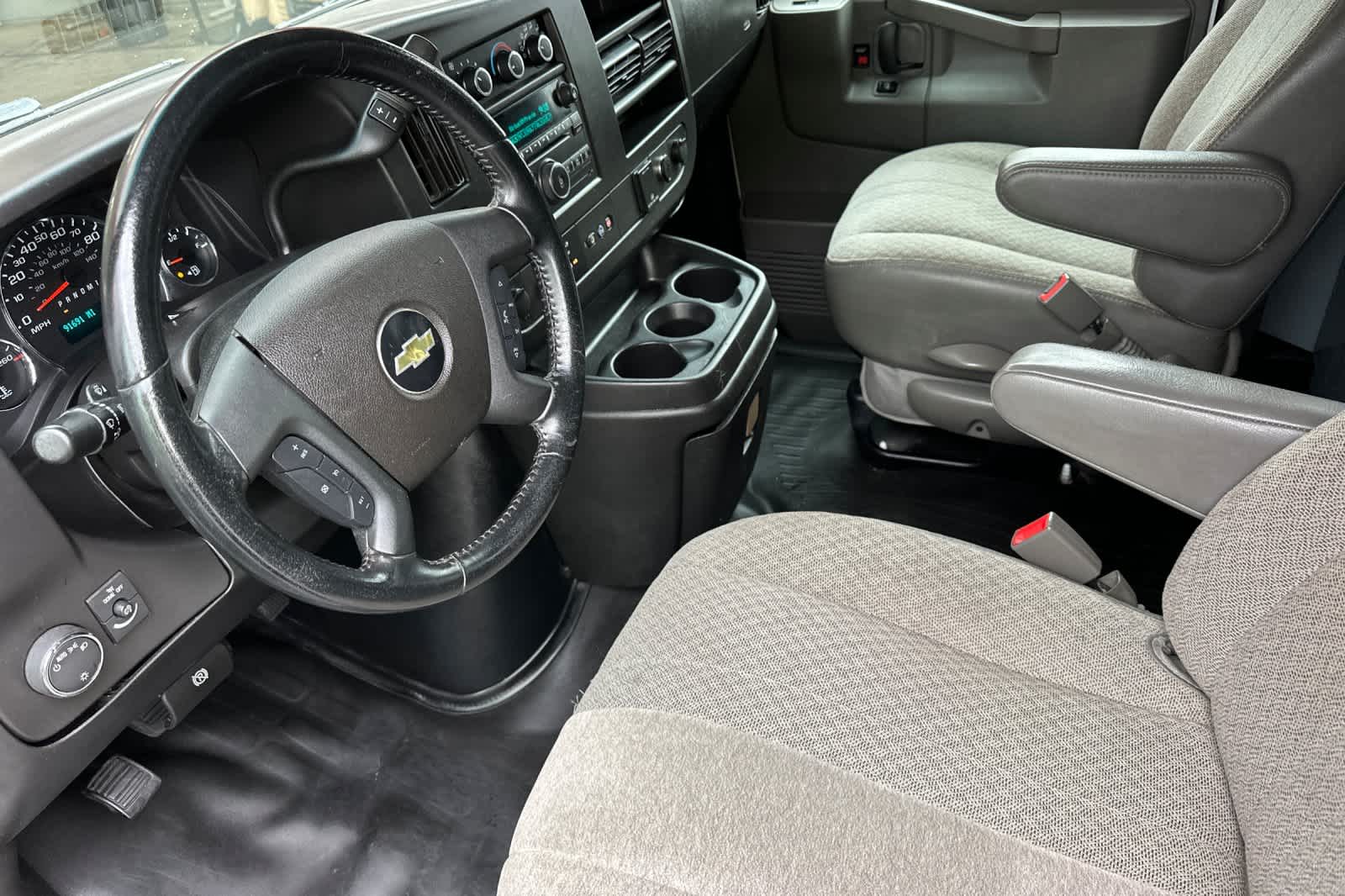 Thumbnail: 2020 Chevrolet Express - 9