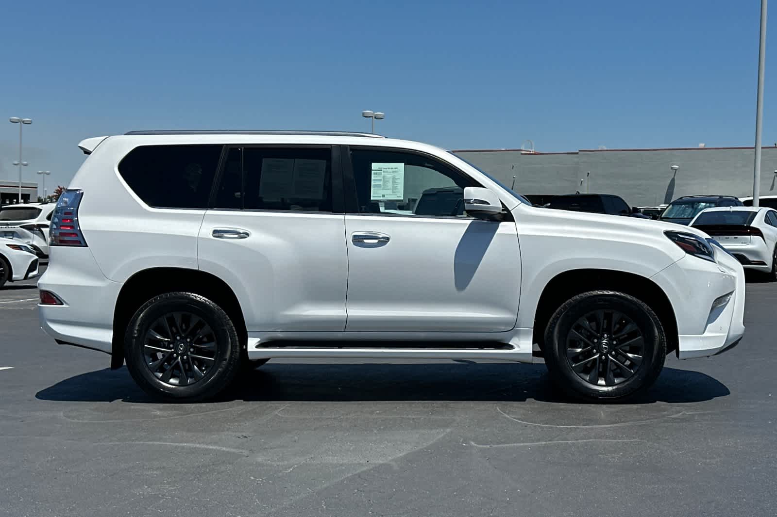 Thumbnail: 2022 Lexus GX - 6
