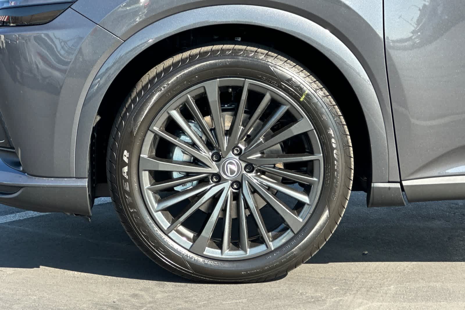 Thumbnail: 2025 Lexus RX - 31