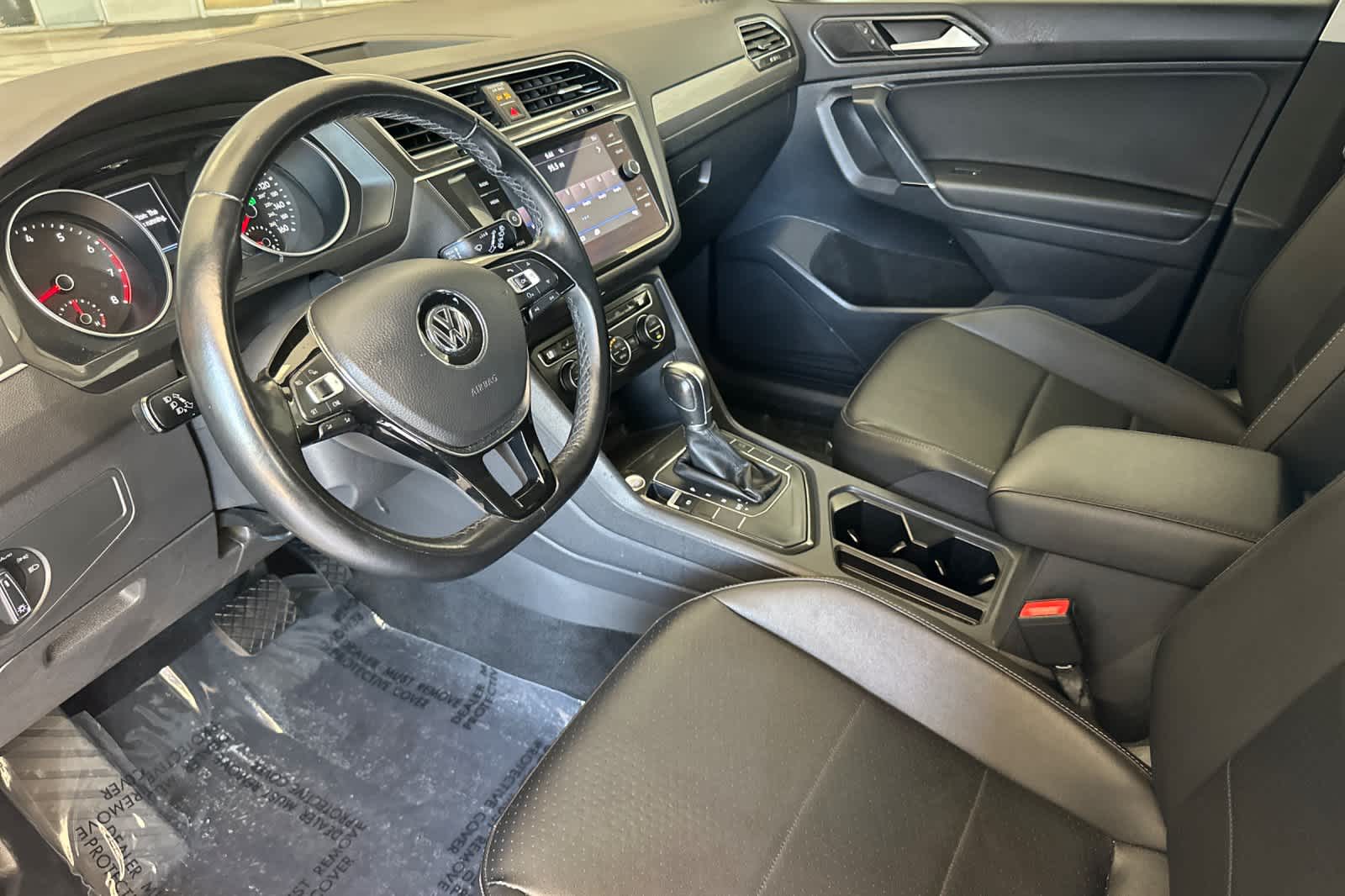 Thumbnail: 2018 Volkswagen Tiguan - 11
