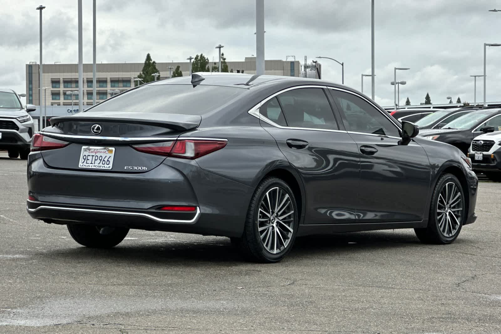 Thumbnail: 2023 Lexus ES - 2