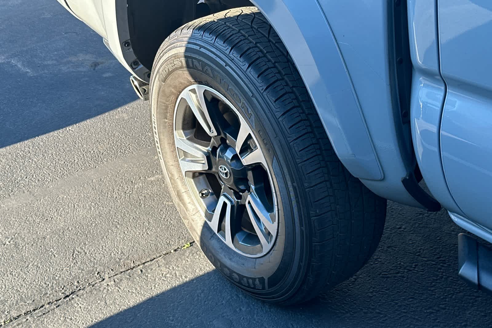 Thumbnail: 2019 Toyota Tacoma - 14