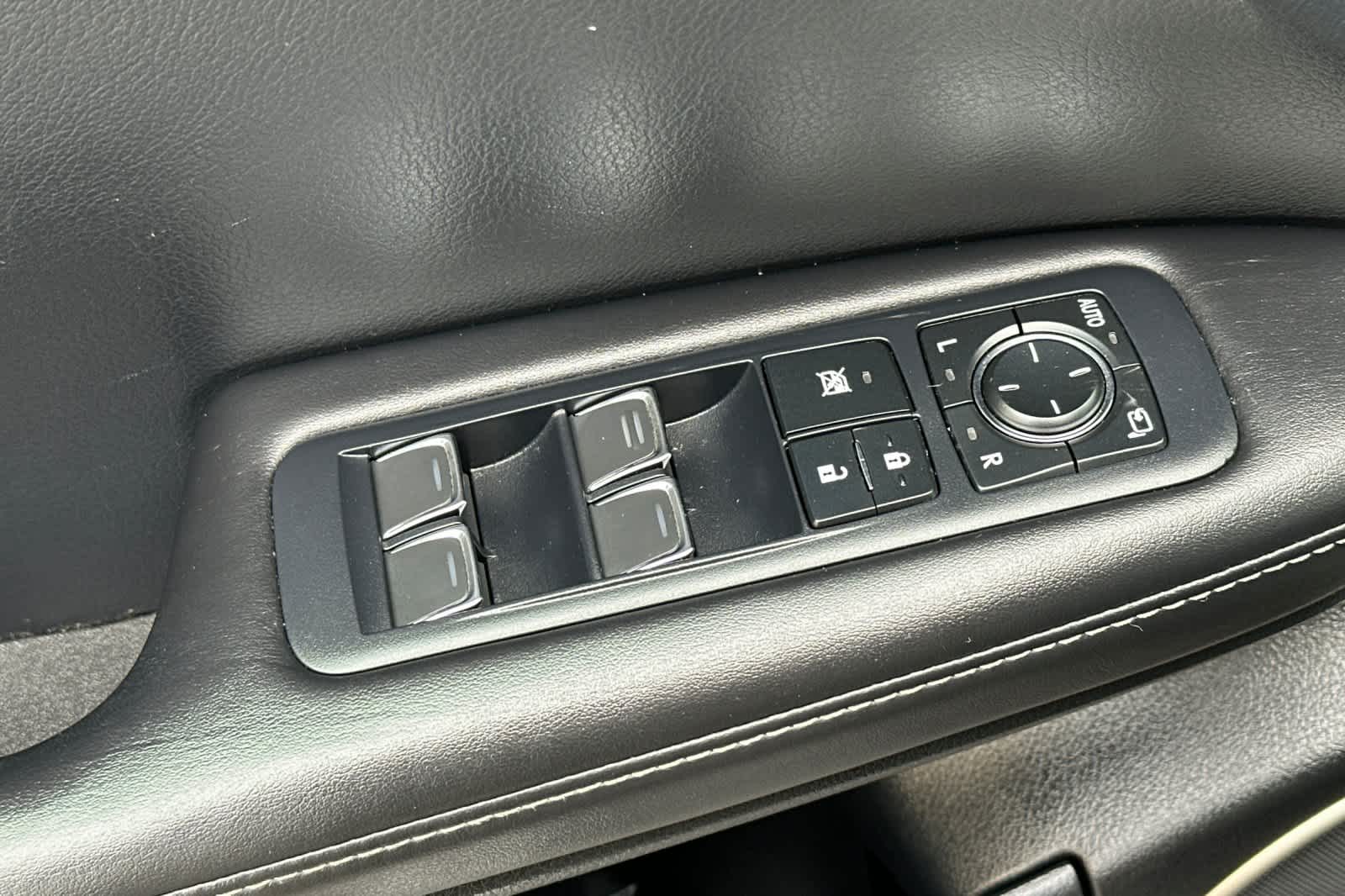 Thumbnail: 2019 Lexus RX - 13