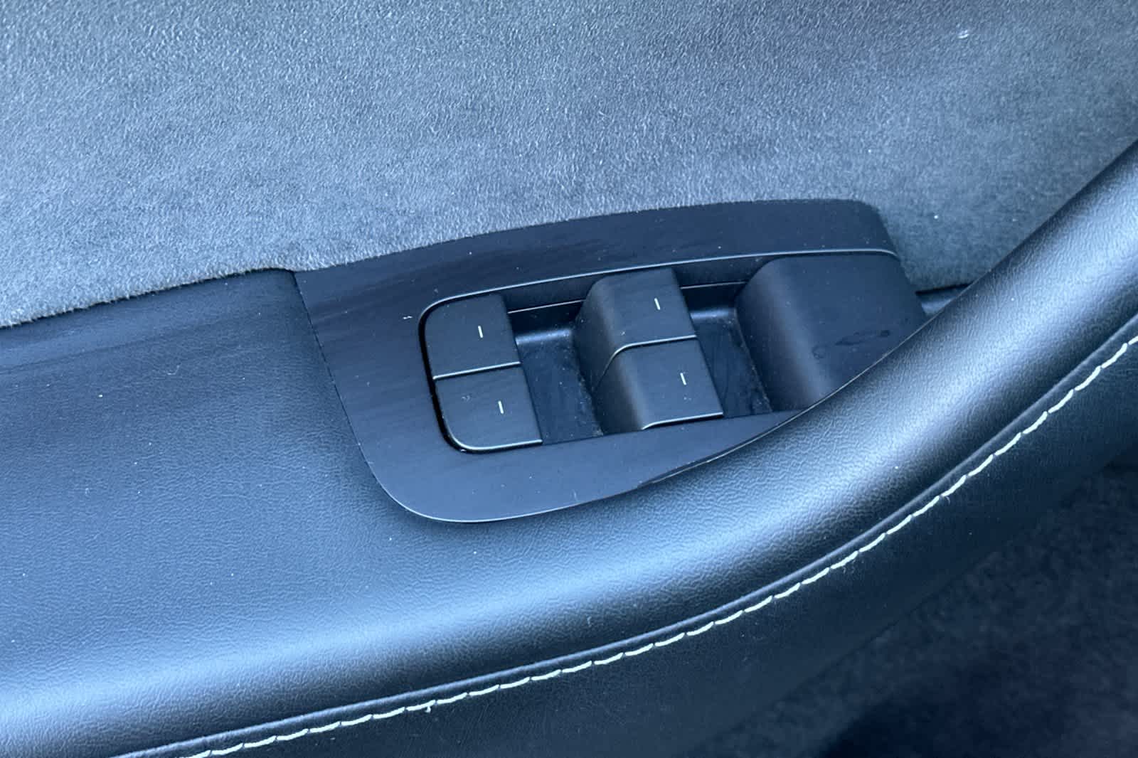 Thumbnail: 2023 Tesla Model Y - 13