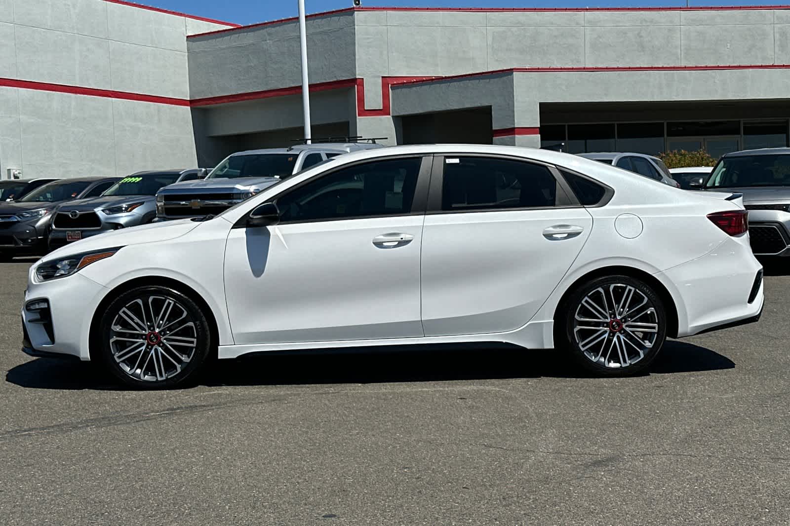 Thumbnail: 2021 Kia Forte - 9