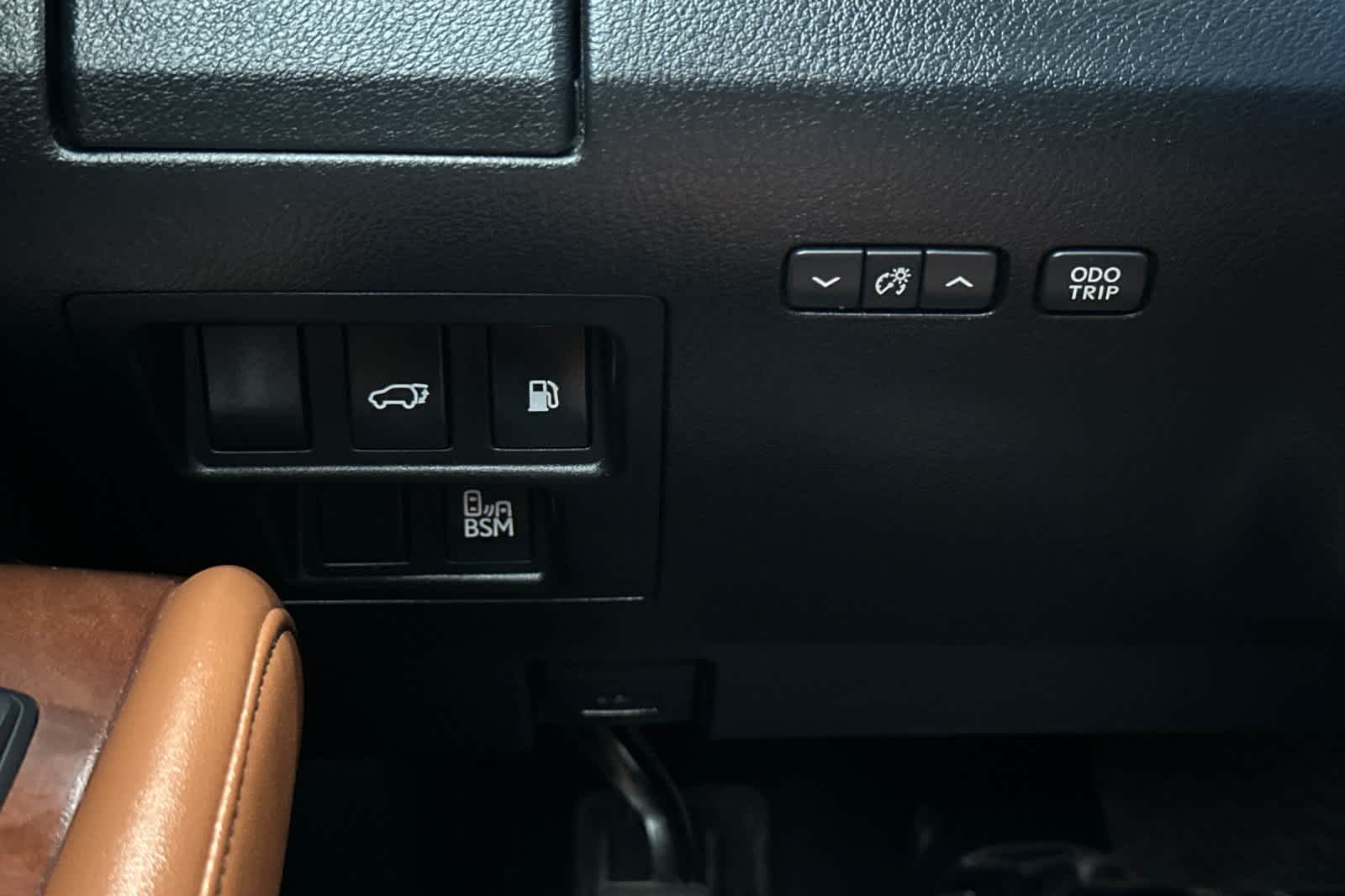 Thumbnail: 2013 Lexus RX - 31