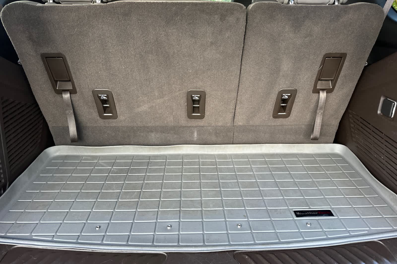 Thumbnail: 2021 Chevrolet Tahoe - 16