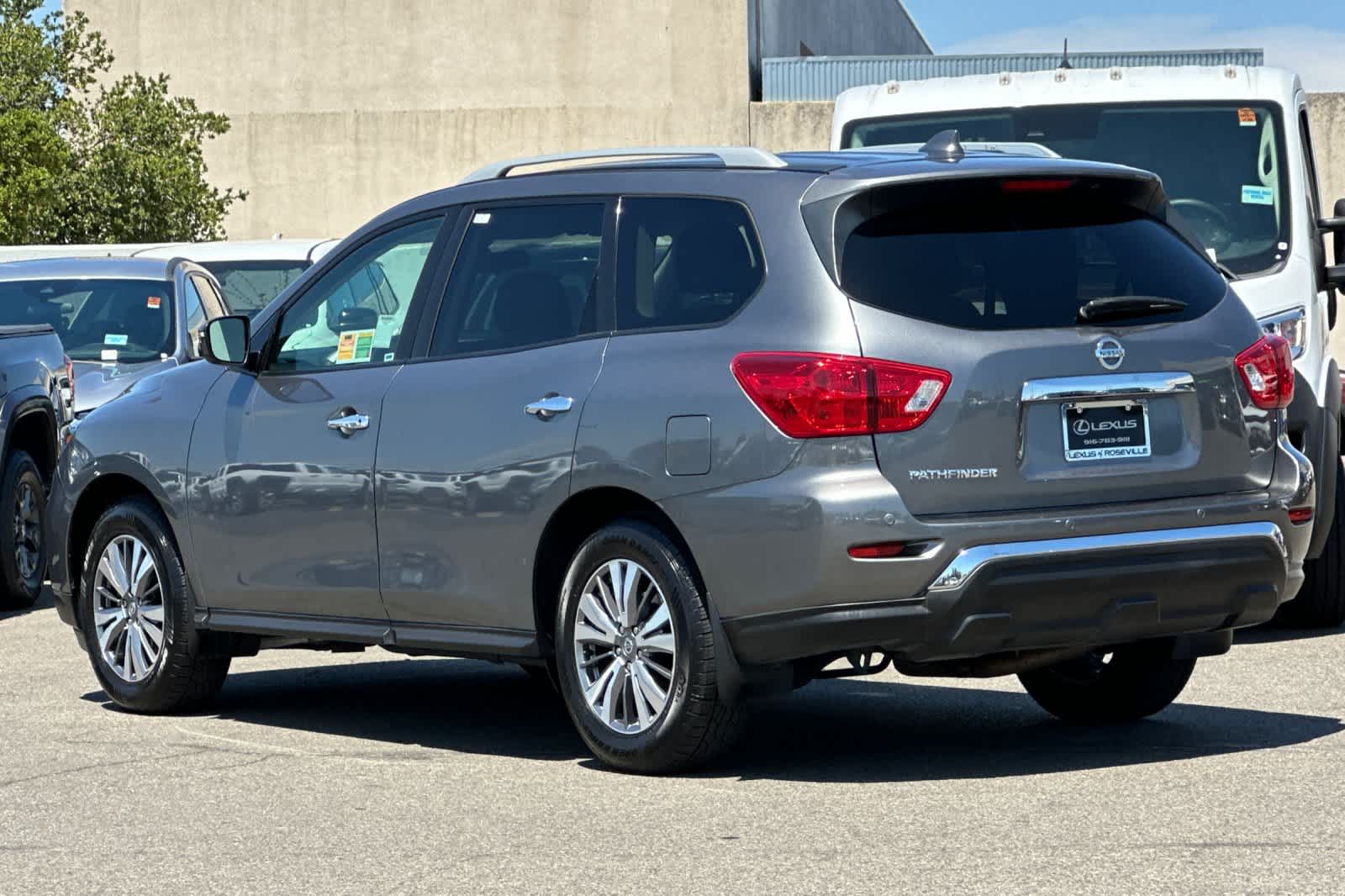 Thumbnail: 2020 Nissan Pathfinder - 7