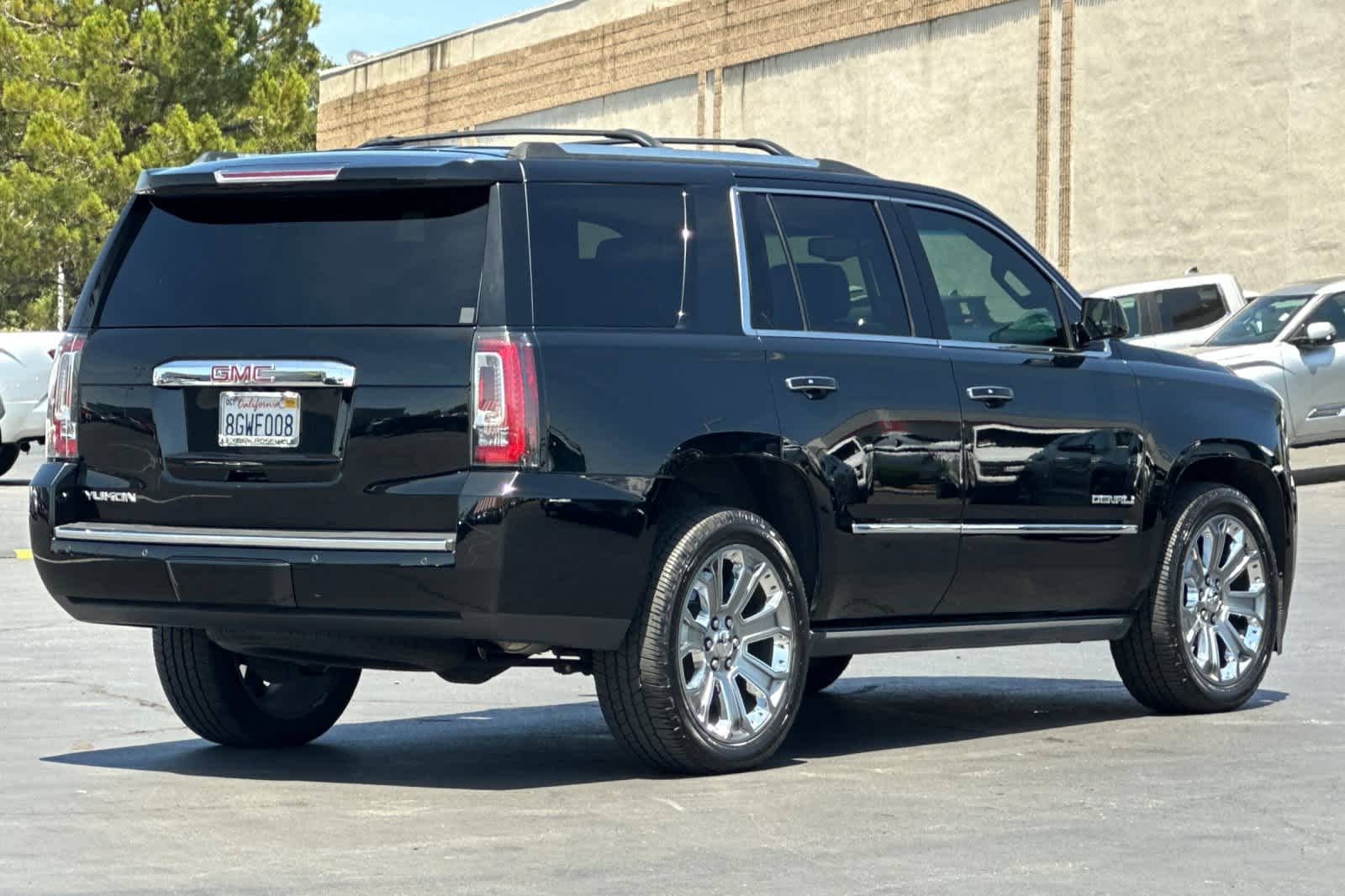 Thumbnail: 2015 GMC Yukon - 2