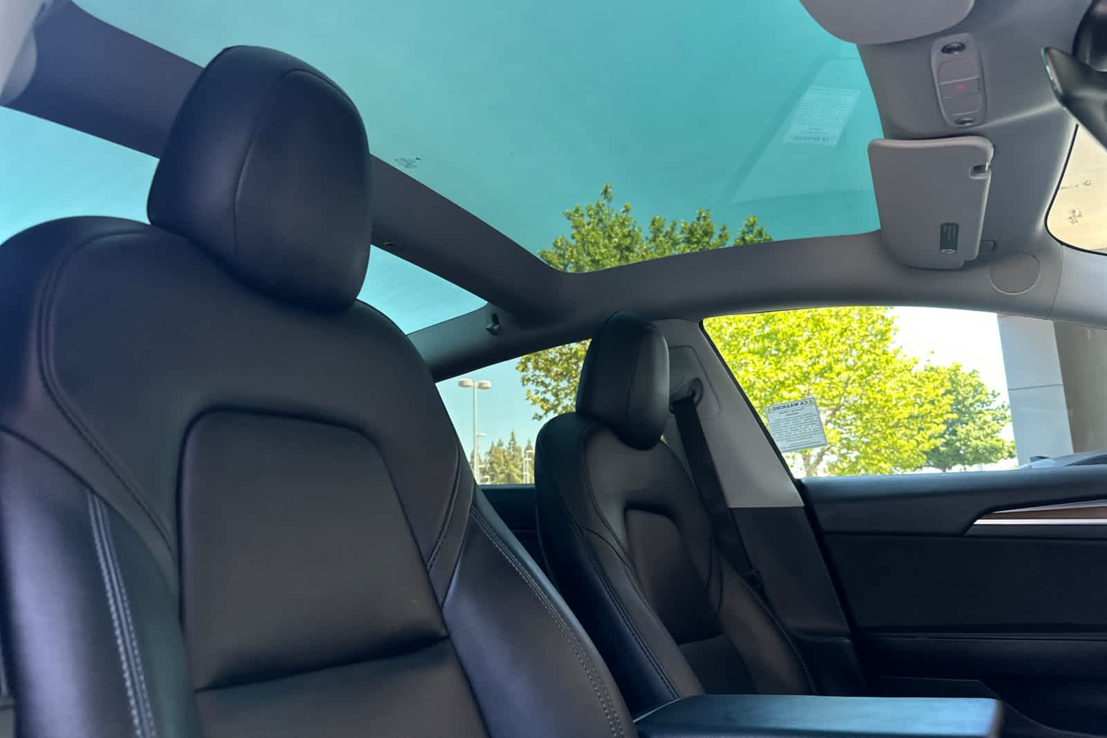 Thumbnail: 2023 Tesla Model 3 - 17