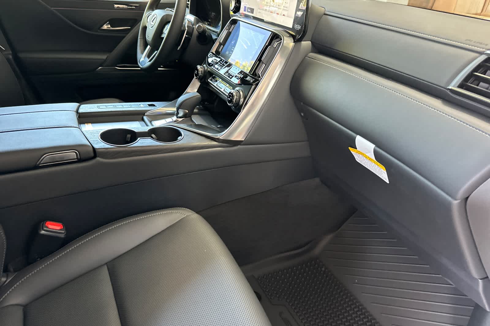Thumbnail: 2025 Lexus LX - 18