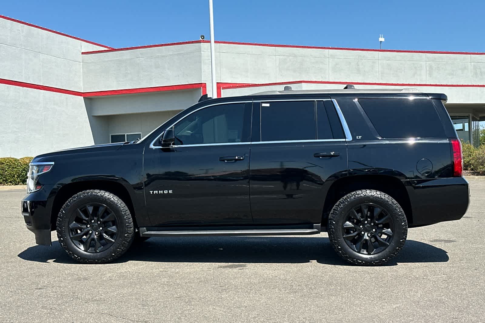2017 Chevrolet Tahoe LT 9