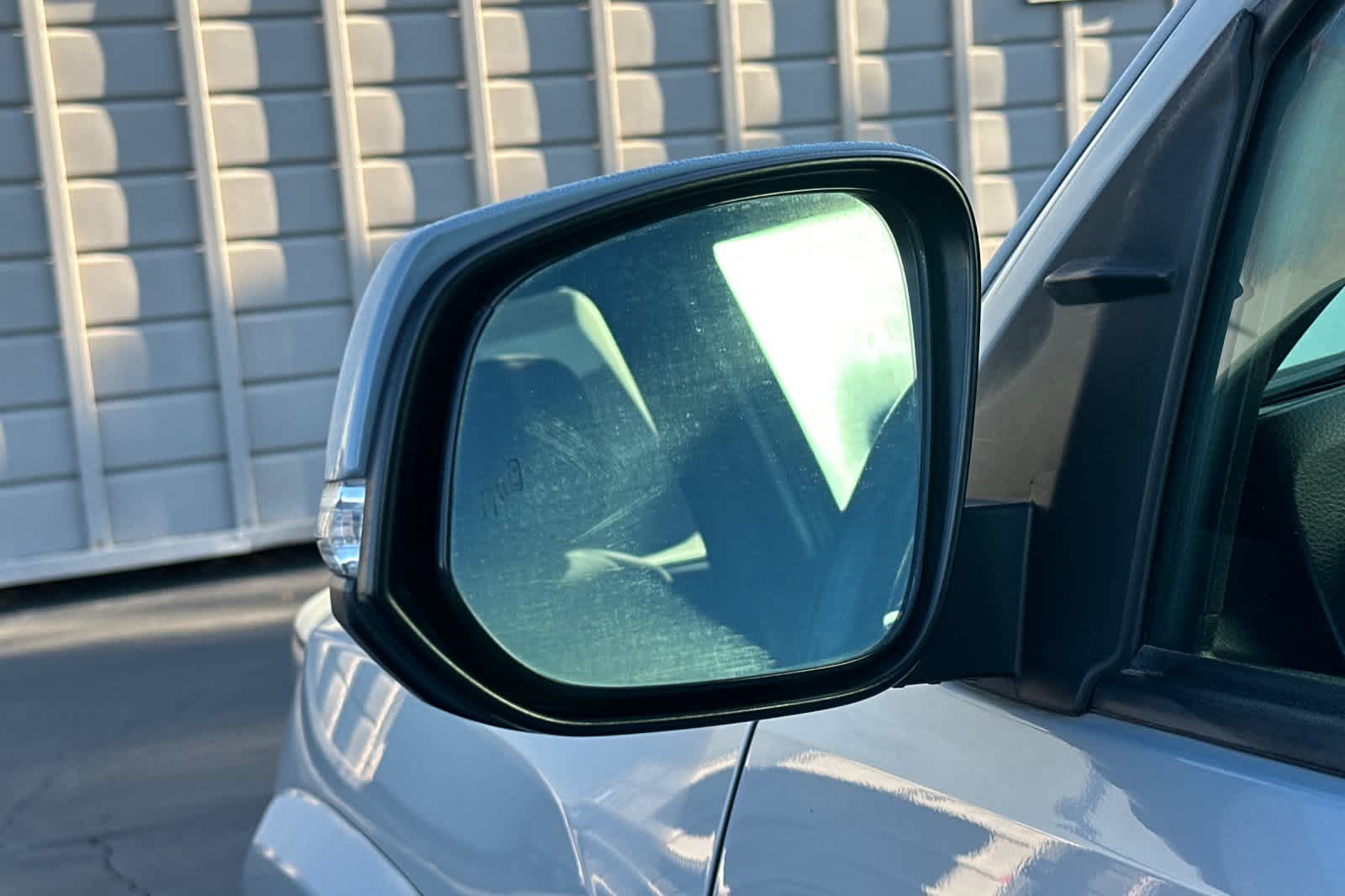 Thumbnail: 2019 Toyota Tacoma - 20