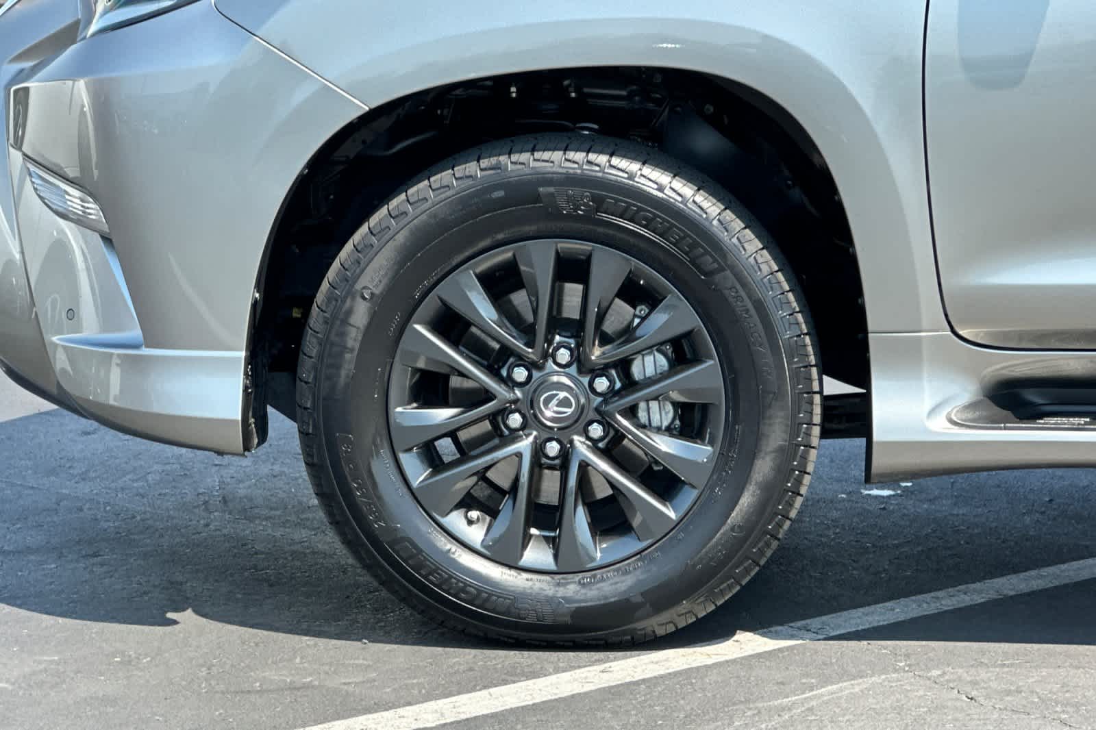 Thumbnail: 2023 Lexus GX - 32