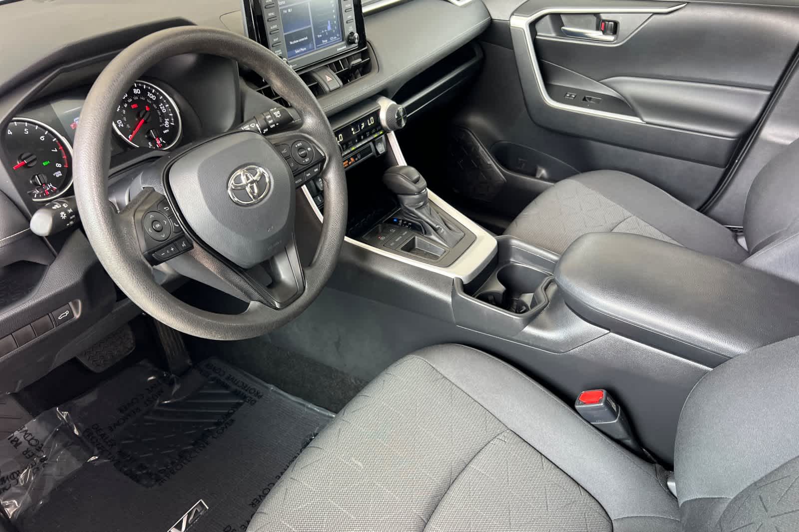 Thumbnail: 2021 Toyota RAV4 - 11