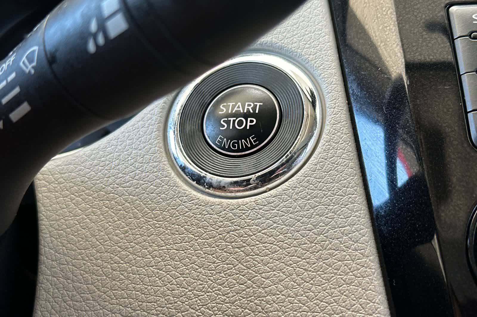 2018 Nissan Rogue Sport SL 25