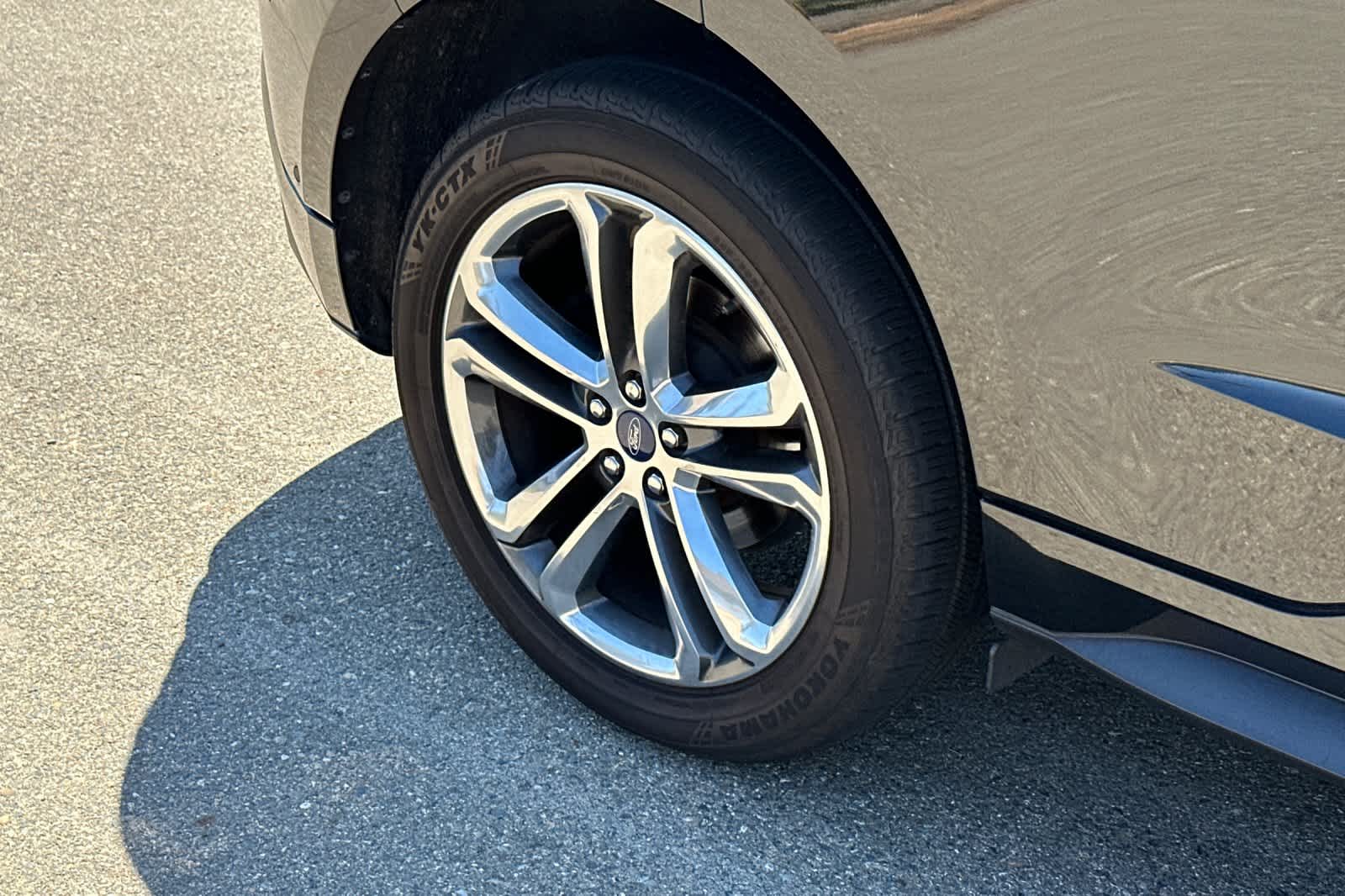 Thumbnail: 2015 Ford Edge - 14