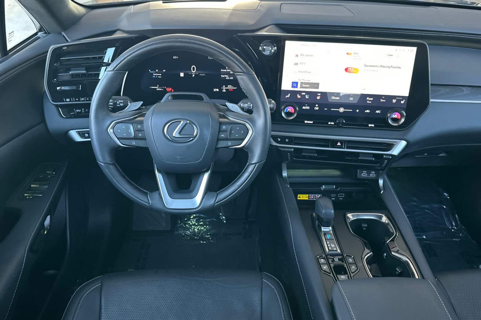 Thumbnail: 2025 Lexus RX - 15