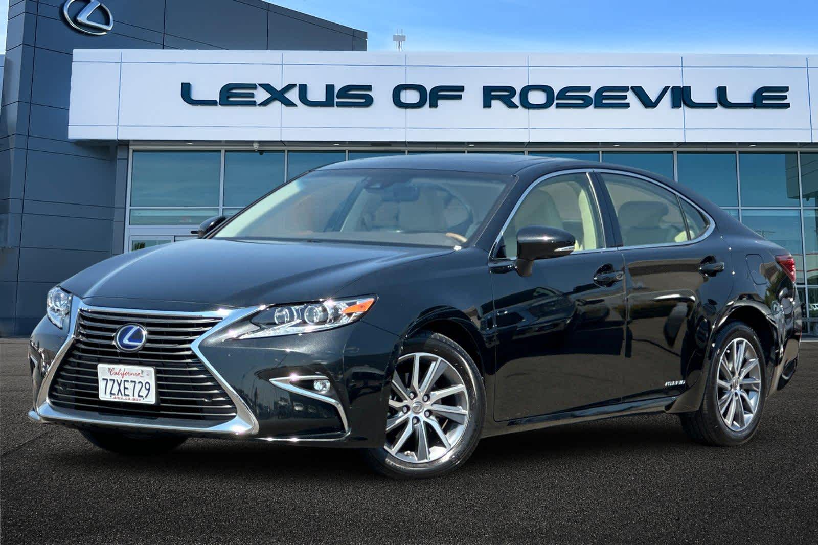 Thumbnail: 2017 Lexus ES - 1
