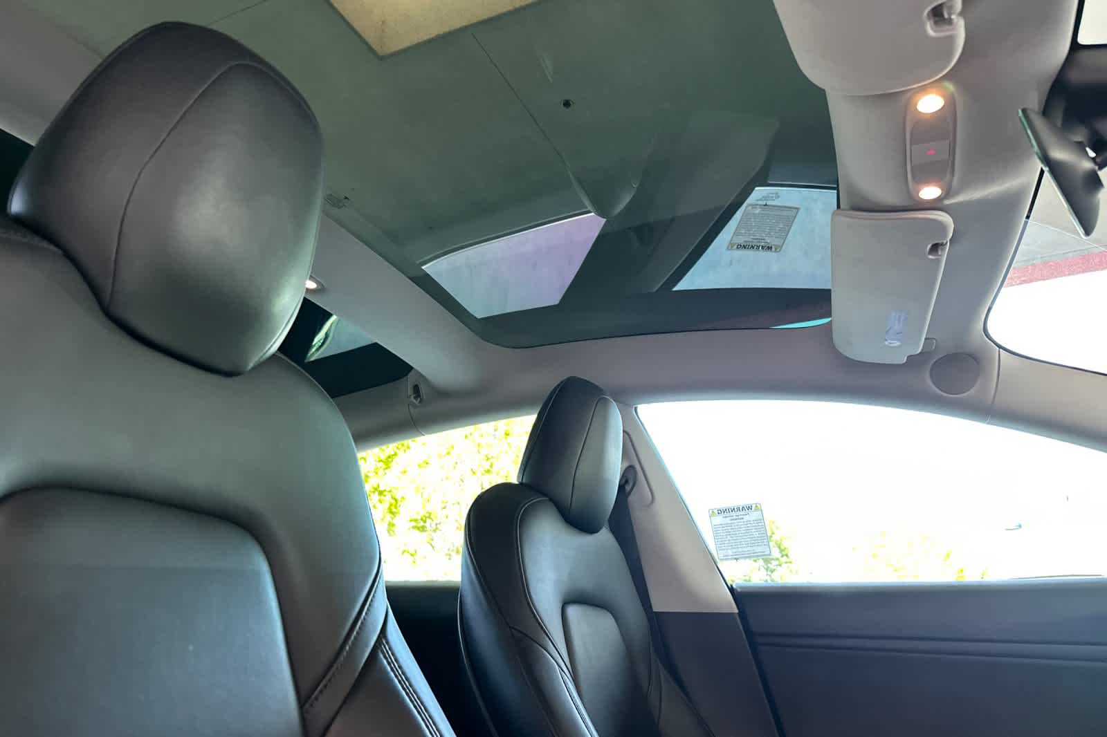 Thumbnail: 2018 Tesla Model 3 - 17