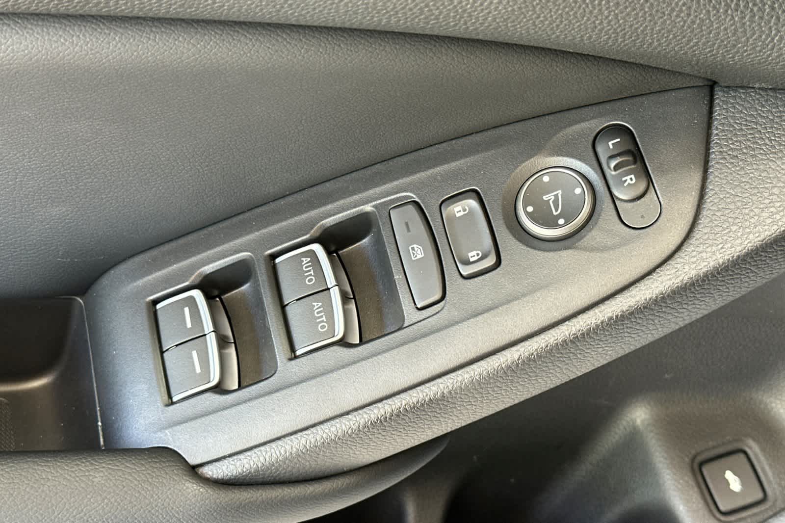 2018 Honda Accord EX 13