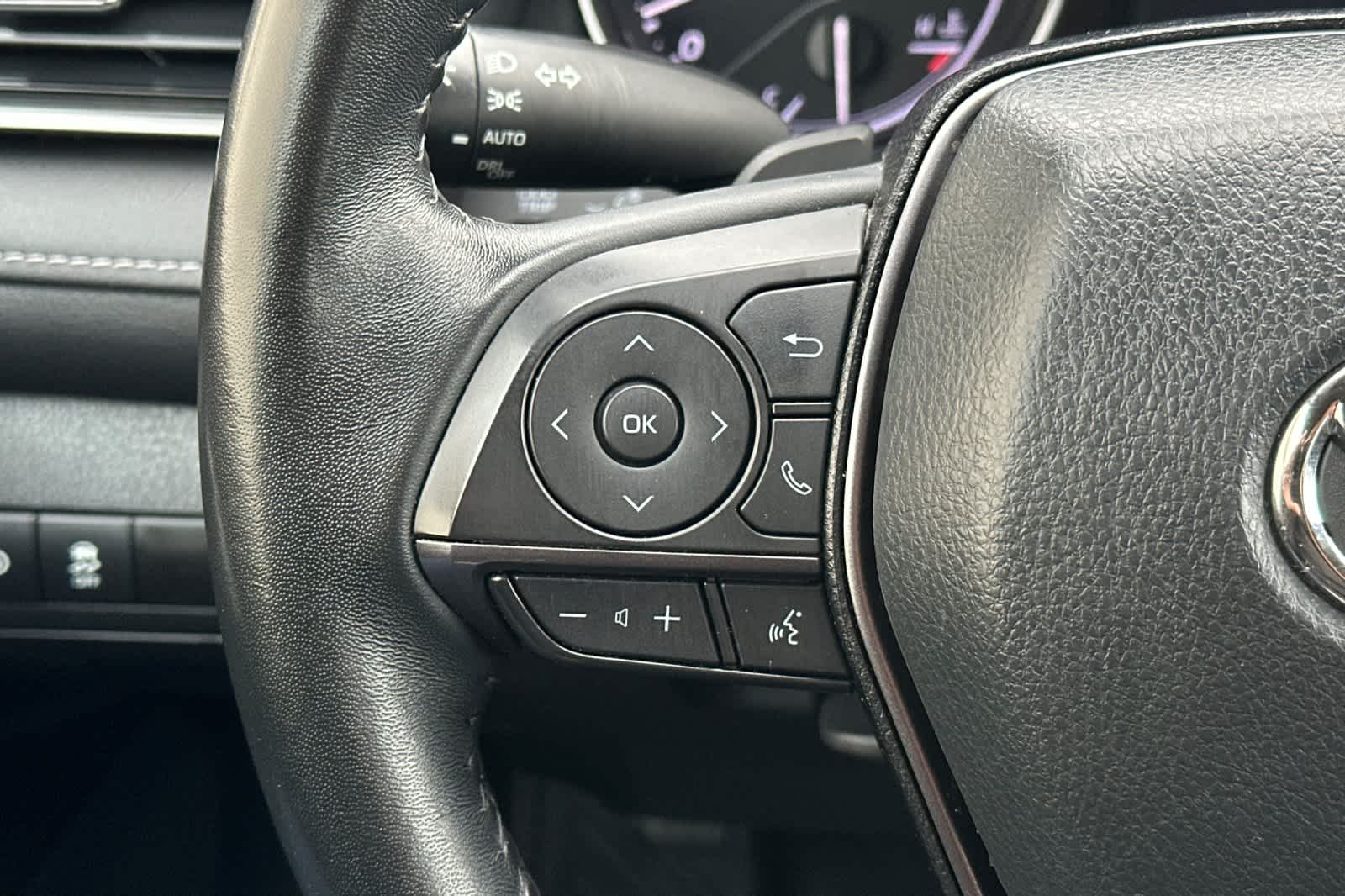 Thumbnail: 2023 Toyota Camry - 24