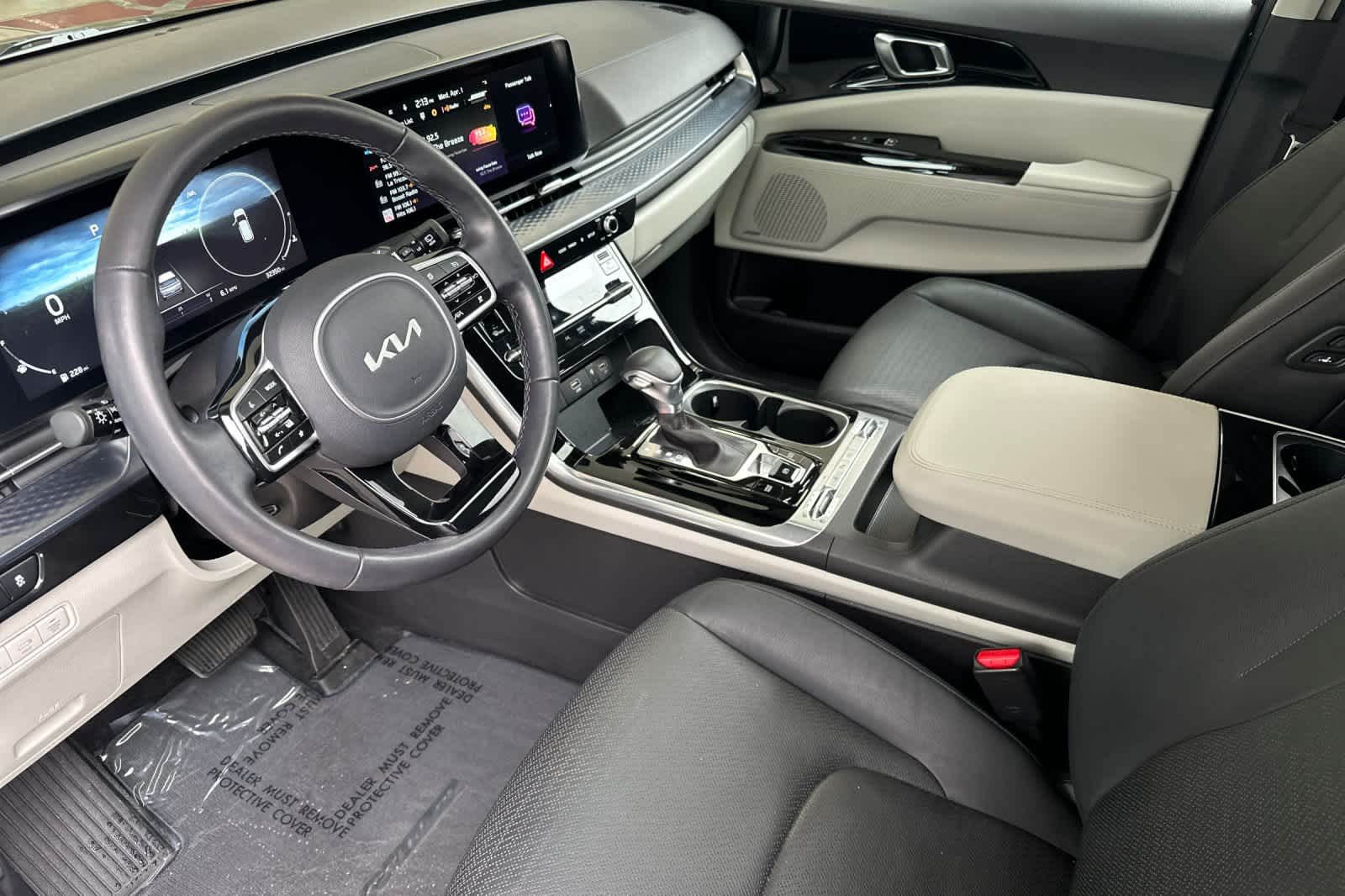 Thumbnail: 2024 Kia Carnival - 11