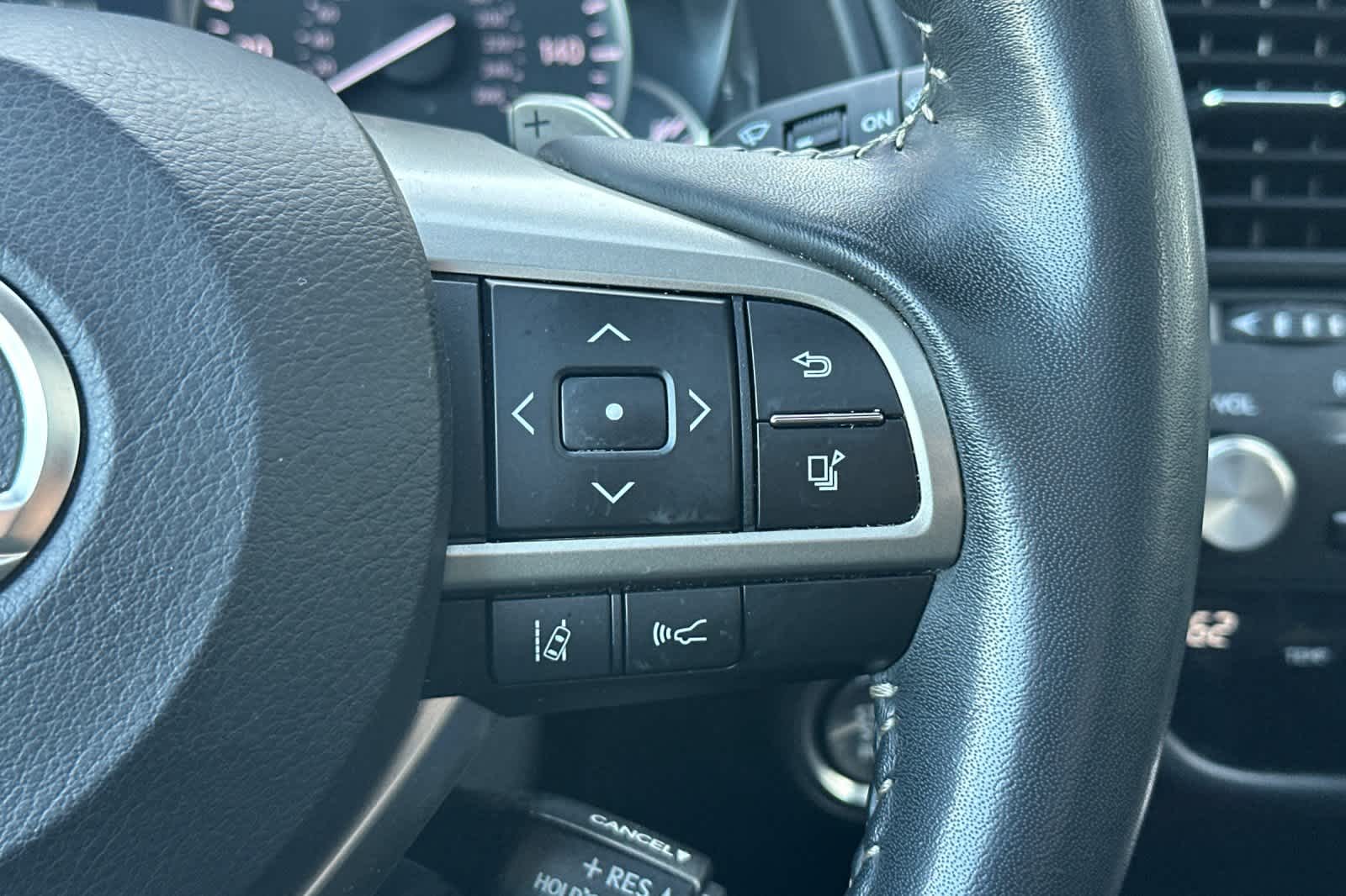 Thumbnail: 2020 Lexus RX - 28