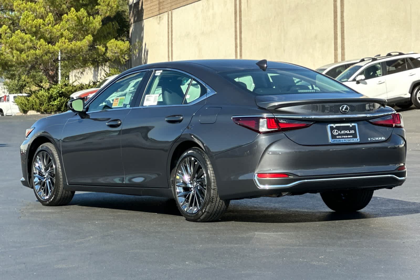 Thumbnail: 2025 Lexus ES - 7