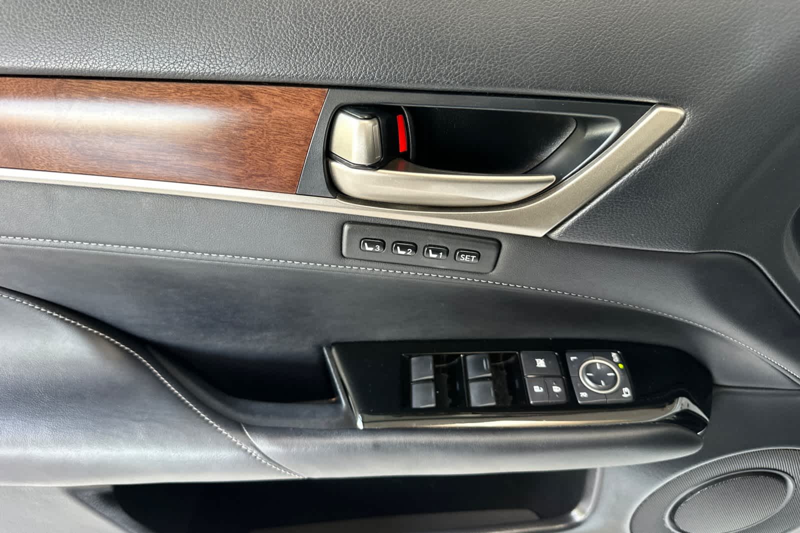 Thumbnail: 2015 Lexus GS - 12