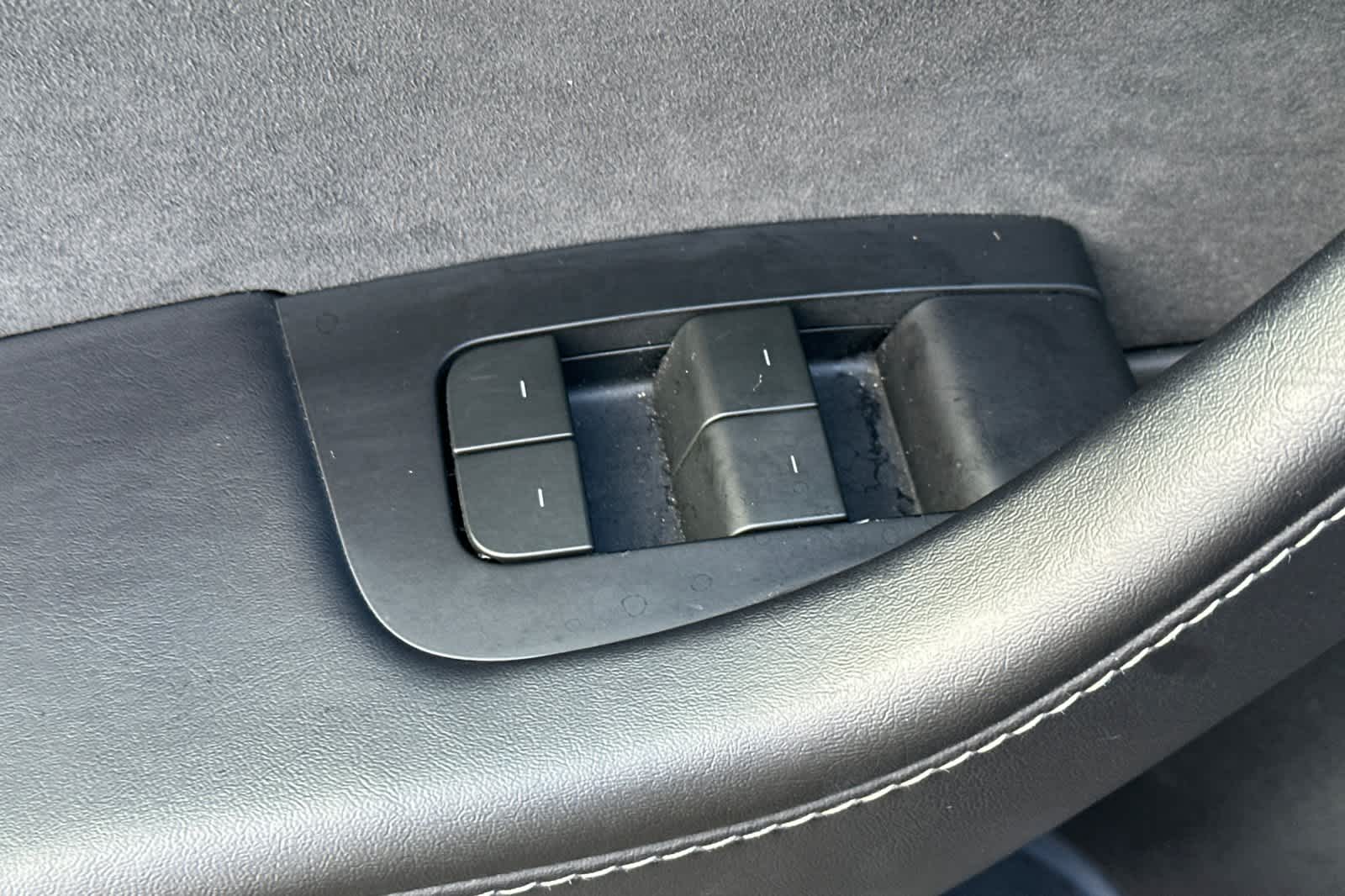 Thumbnail: 2023 Tesla Model 3 - 13