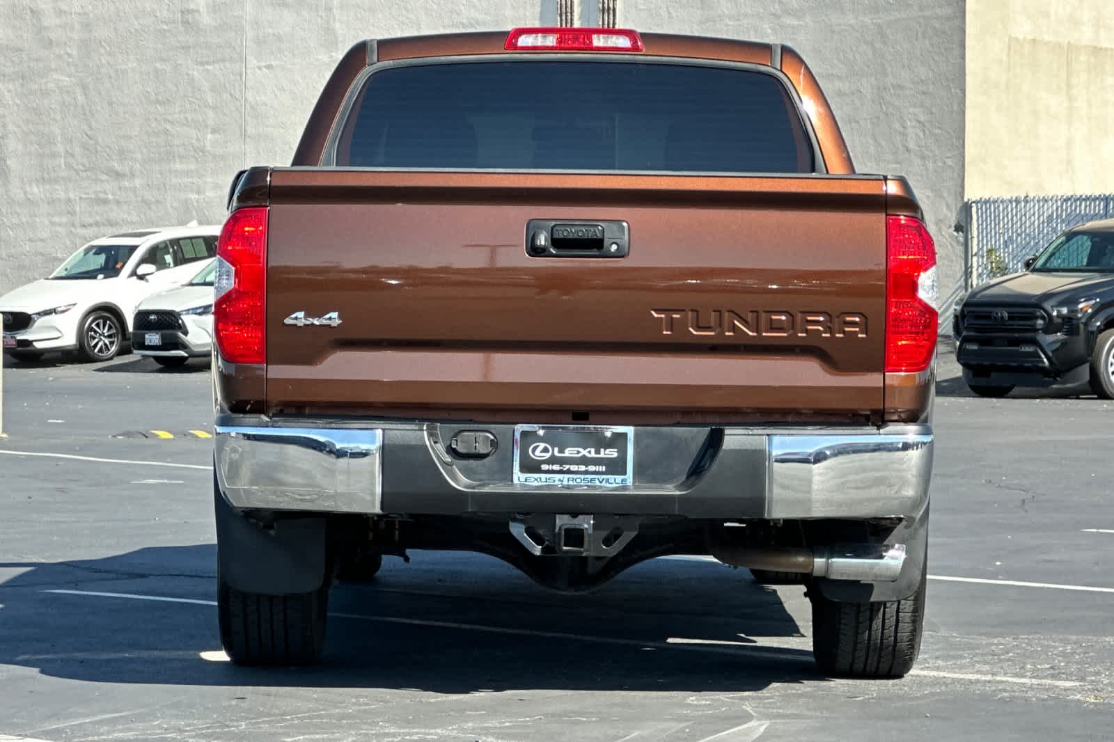 Thumbnail: 2016 Toyota Tundra - 8